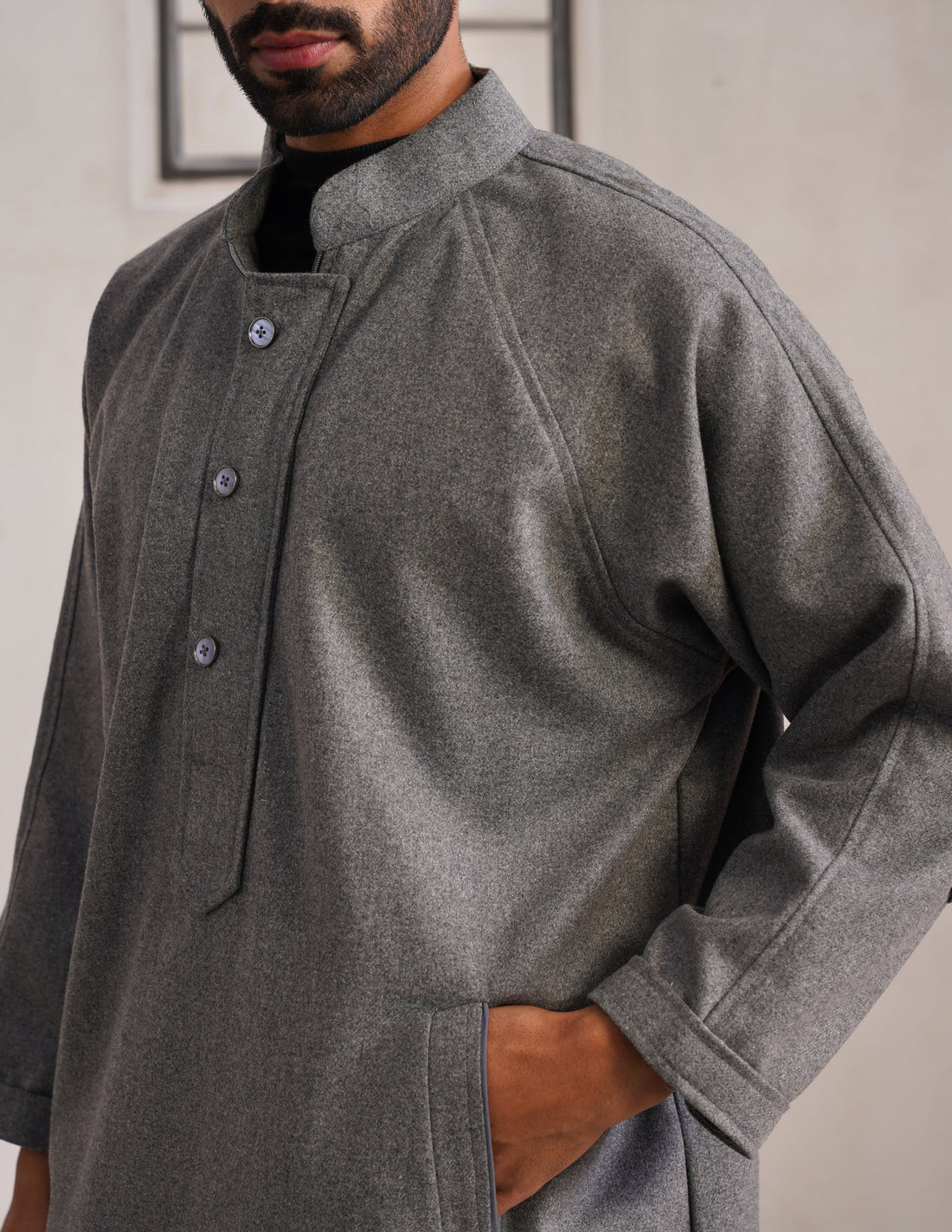 Grey Chinese Collar Long Coat-Style Men’s Phiran – Kashmiri Tweed Winter Pheran | AAGAZ