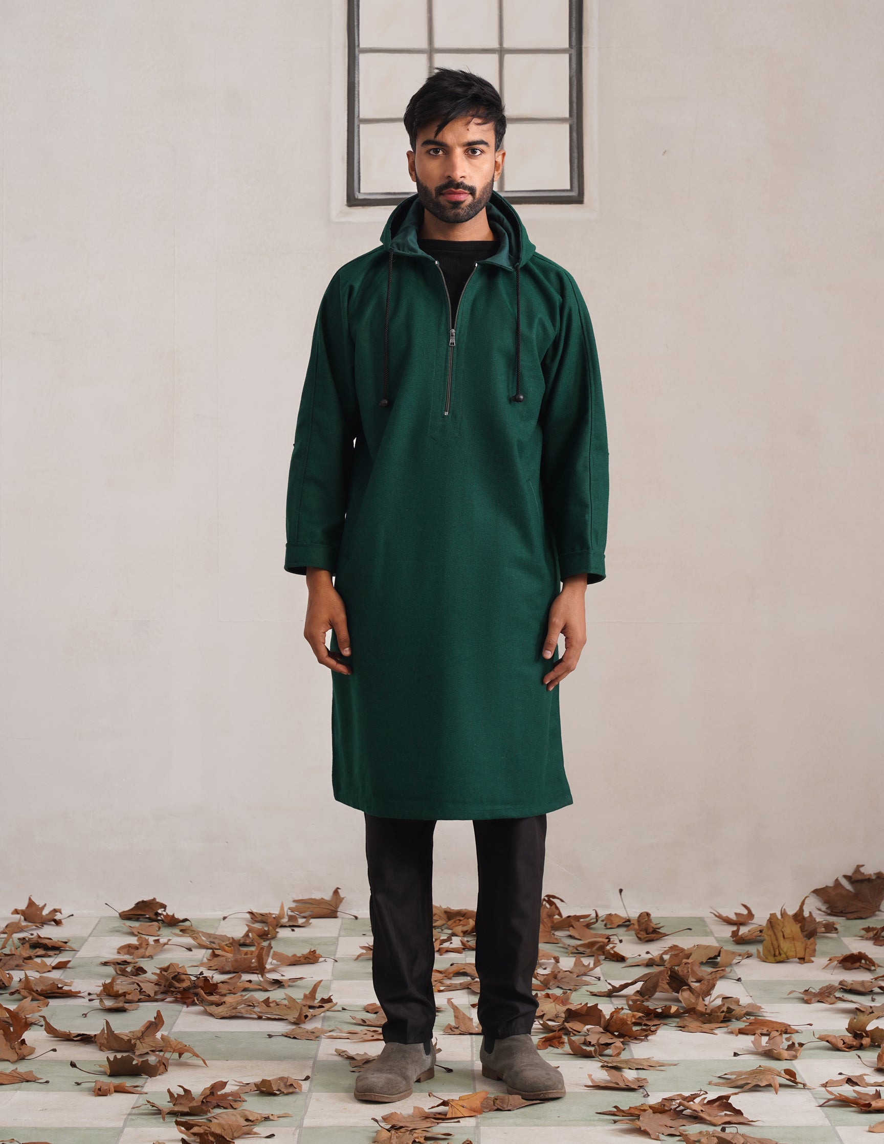 Green Hooded Long Coat-Style Men’s Phiran – Kashmiri Tweed Winter Pheran | AAGAZ