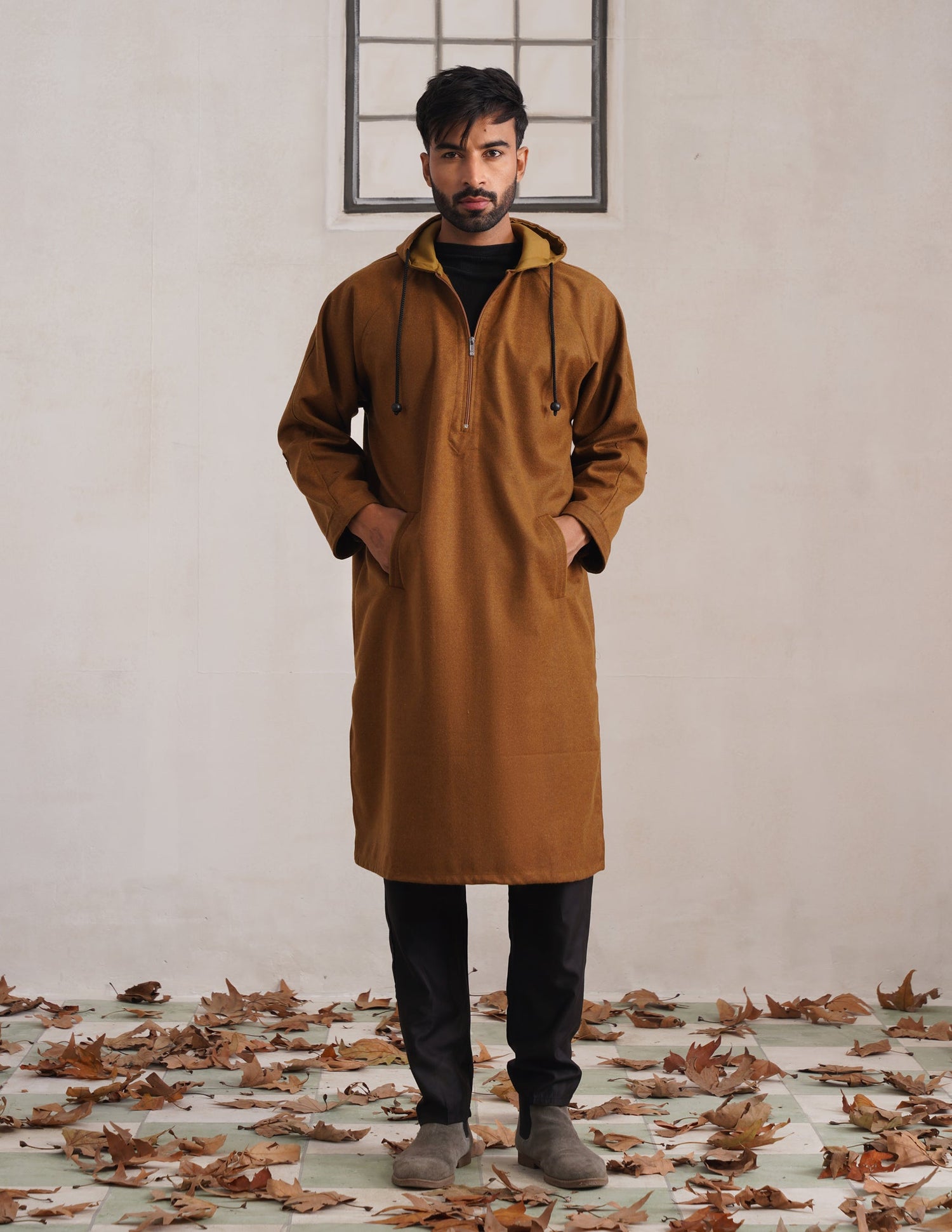 Brown Hooded Long Coat-Style Men’s Phiran – Kashmiri Tweed Winter Pheran | AAGAZ