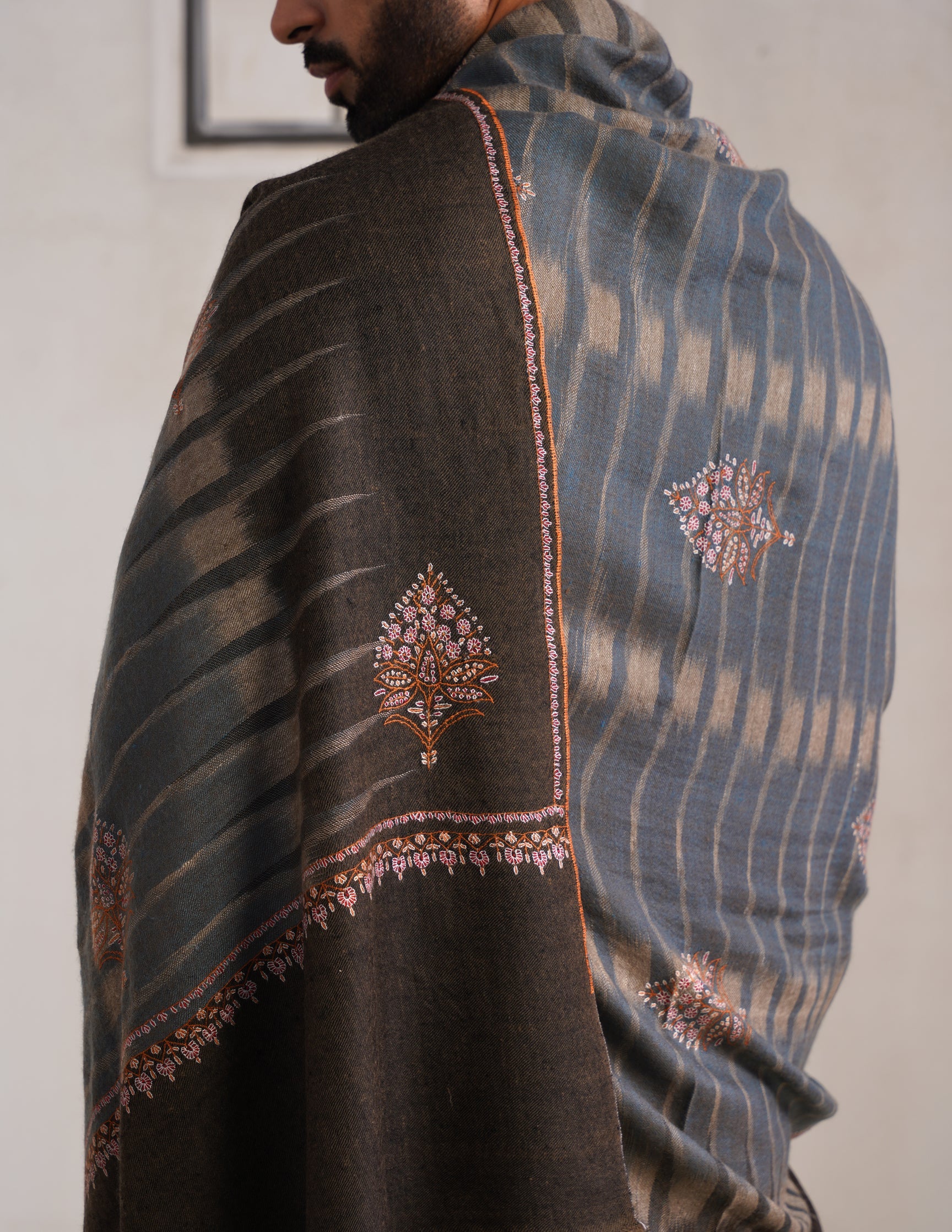 Bootidar Ikkat Design Sozni Pashmina Shawl – Multicolour