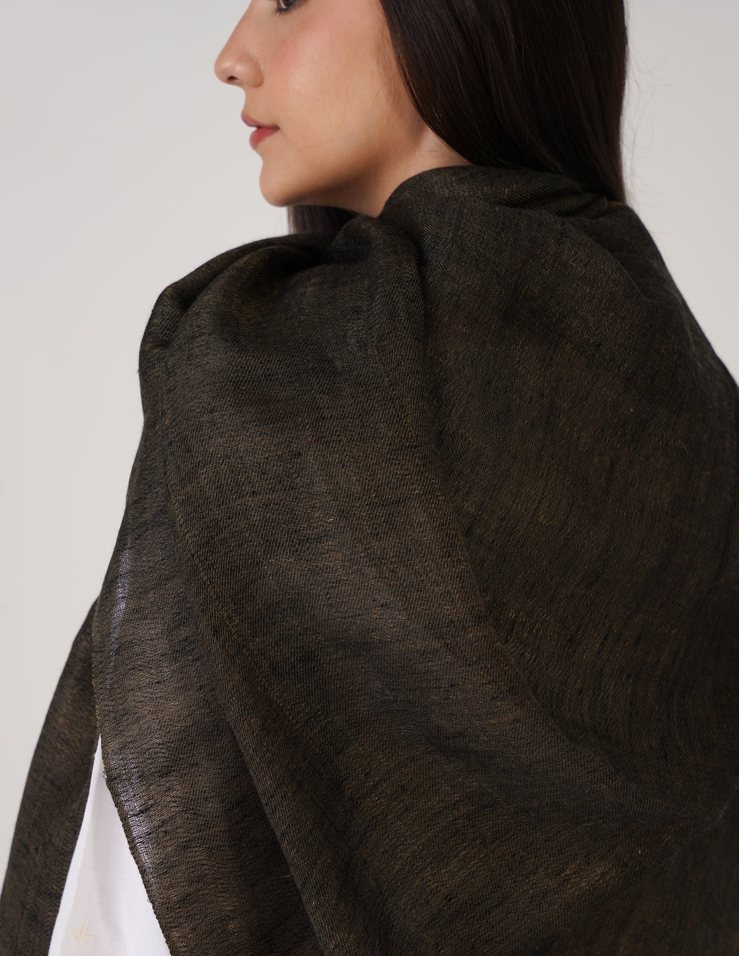 Kashmiri Handwoven Pashmina Reversible Stole – Black &amp; Metallic Golden | Handwoven Heritage