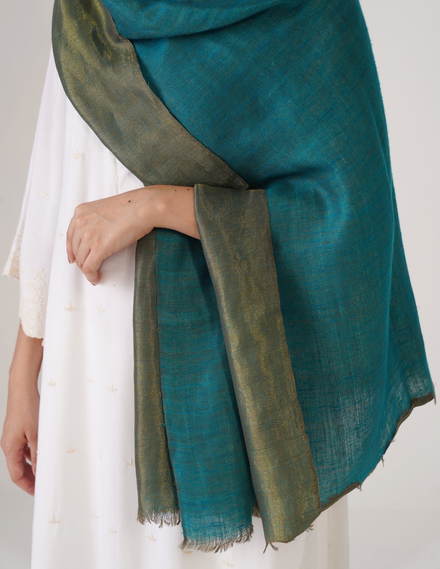 Kashmiri Handwoven Pashmina Reversible Stole – Turkish Blue &amp; Metallic Golden | Handwoven Heritage