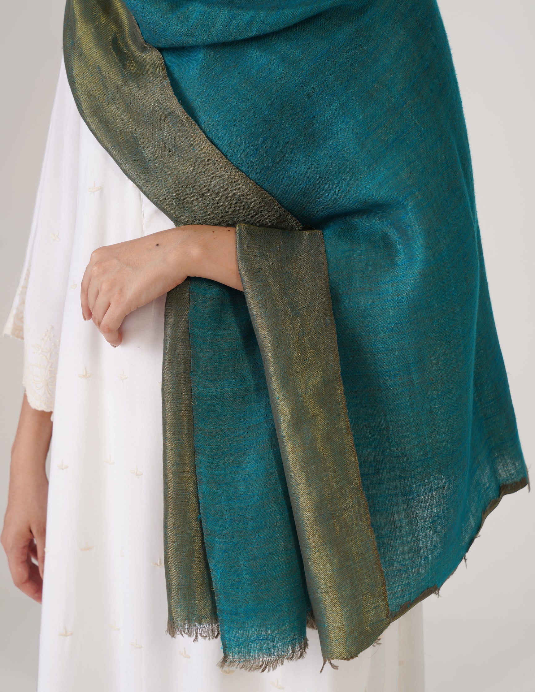 Kashmiri Handwoven Pashmina Reversible Stole – Turkish Blue &amp; Metallic Golden | Handwoven Heritage