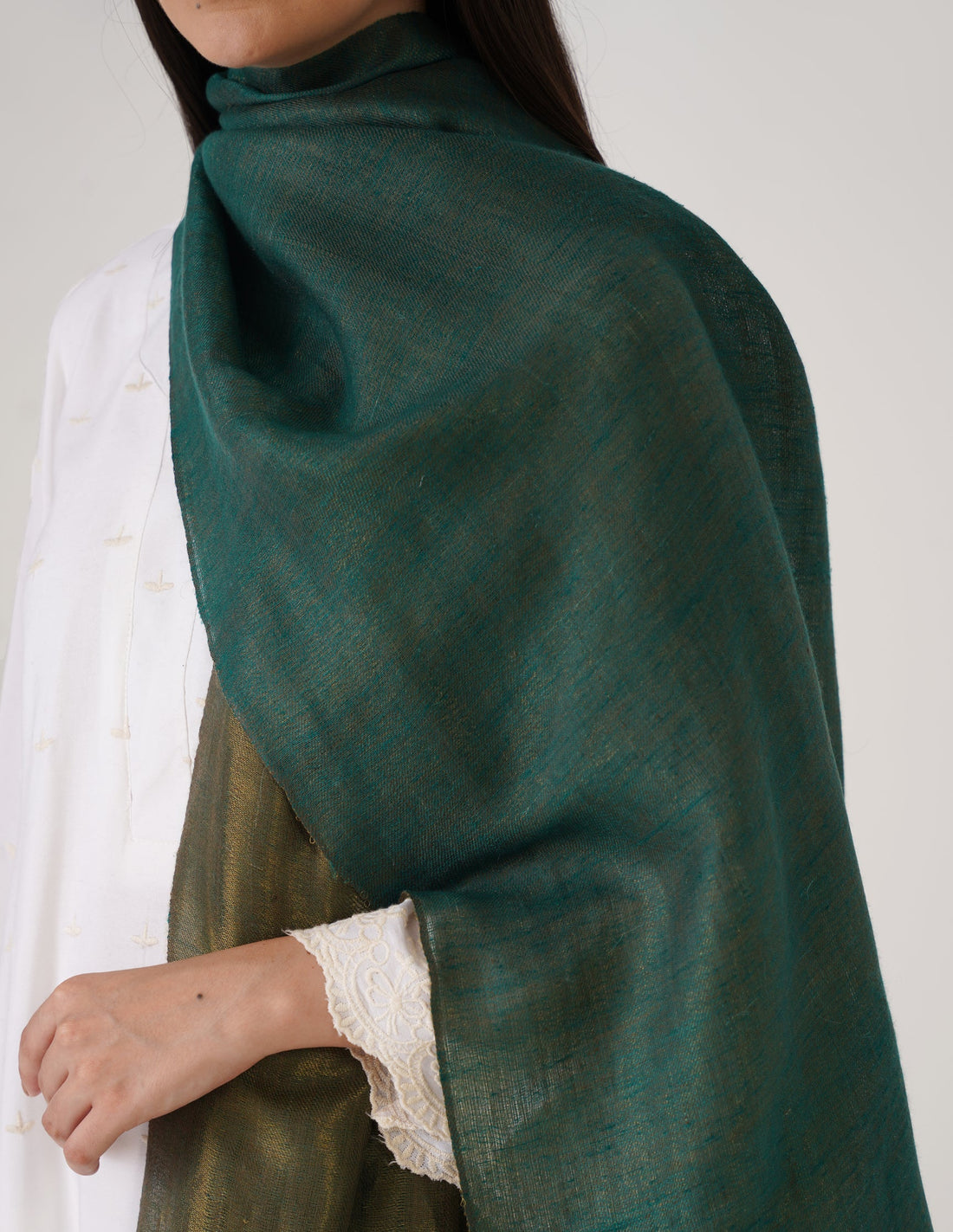 Kashmiri Handwoven Pashmina Reversible Stole – Green &amp; Metallic Golden | Handwoven Heritage