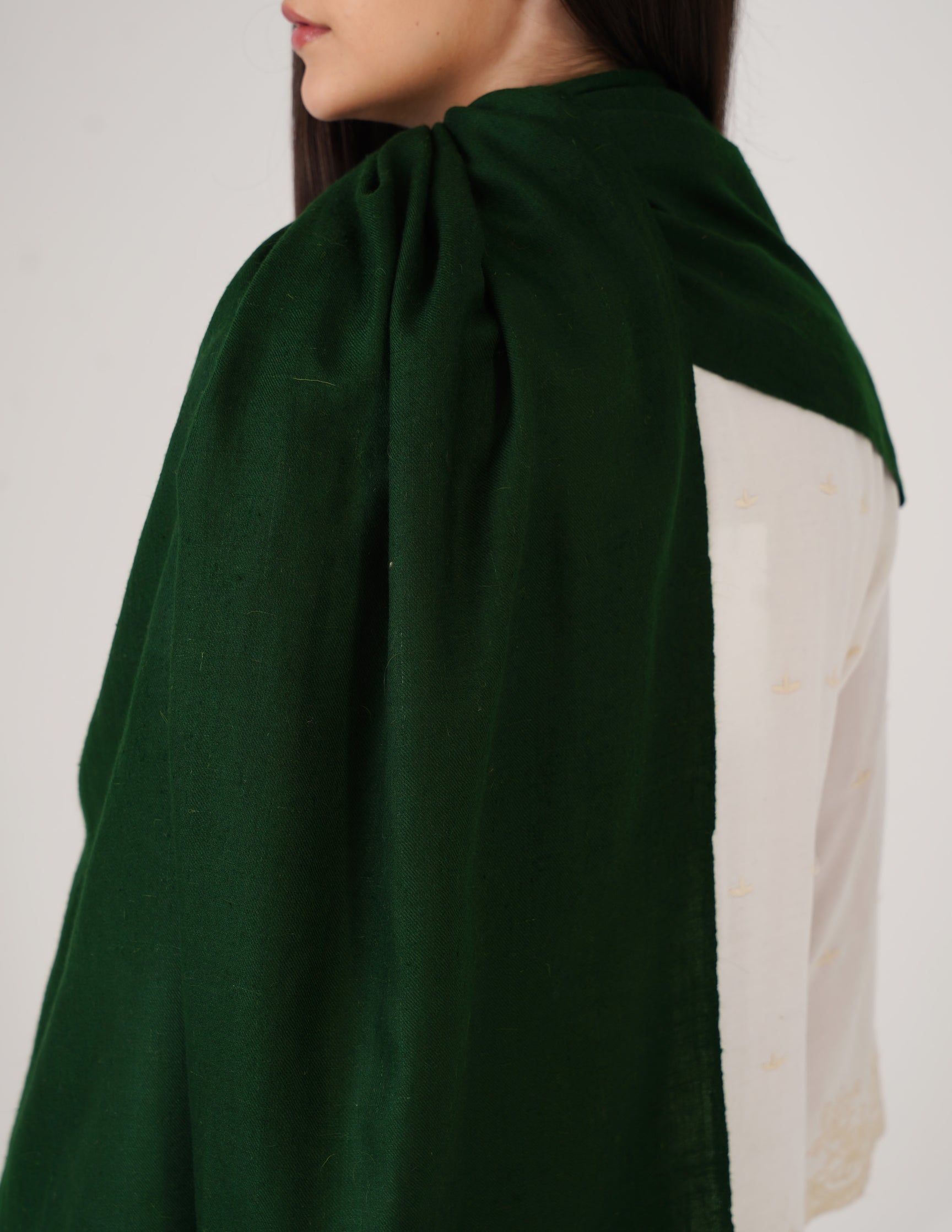 Kashmiri Handwoven Solid Cashmere Pashmina Shawl – Bottle Green | Handwoven Heritage