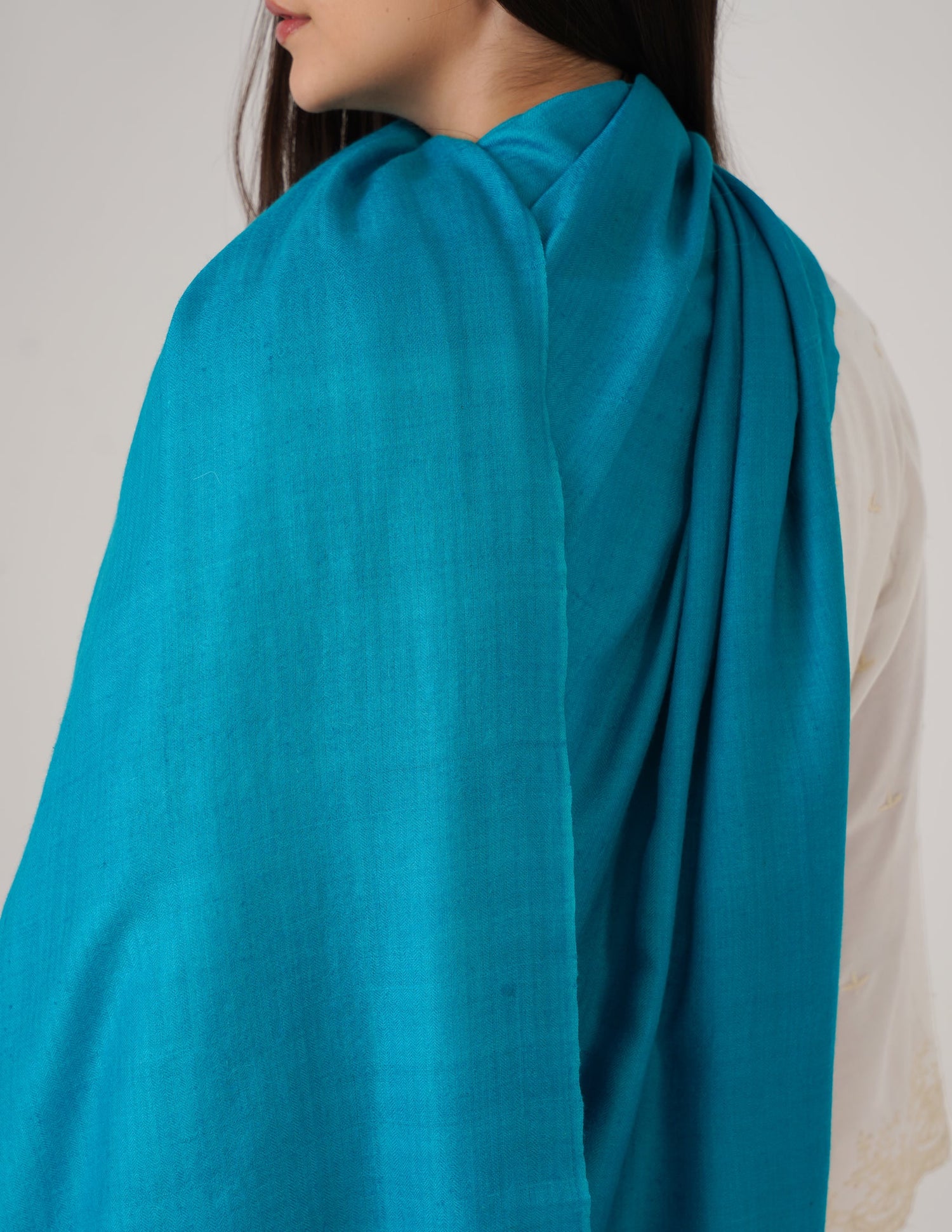 Kashmiri Handwoven Solid Cashmere Pashmina Shawl – Turquoise Blue | Handwoven Heritage