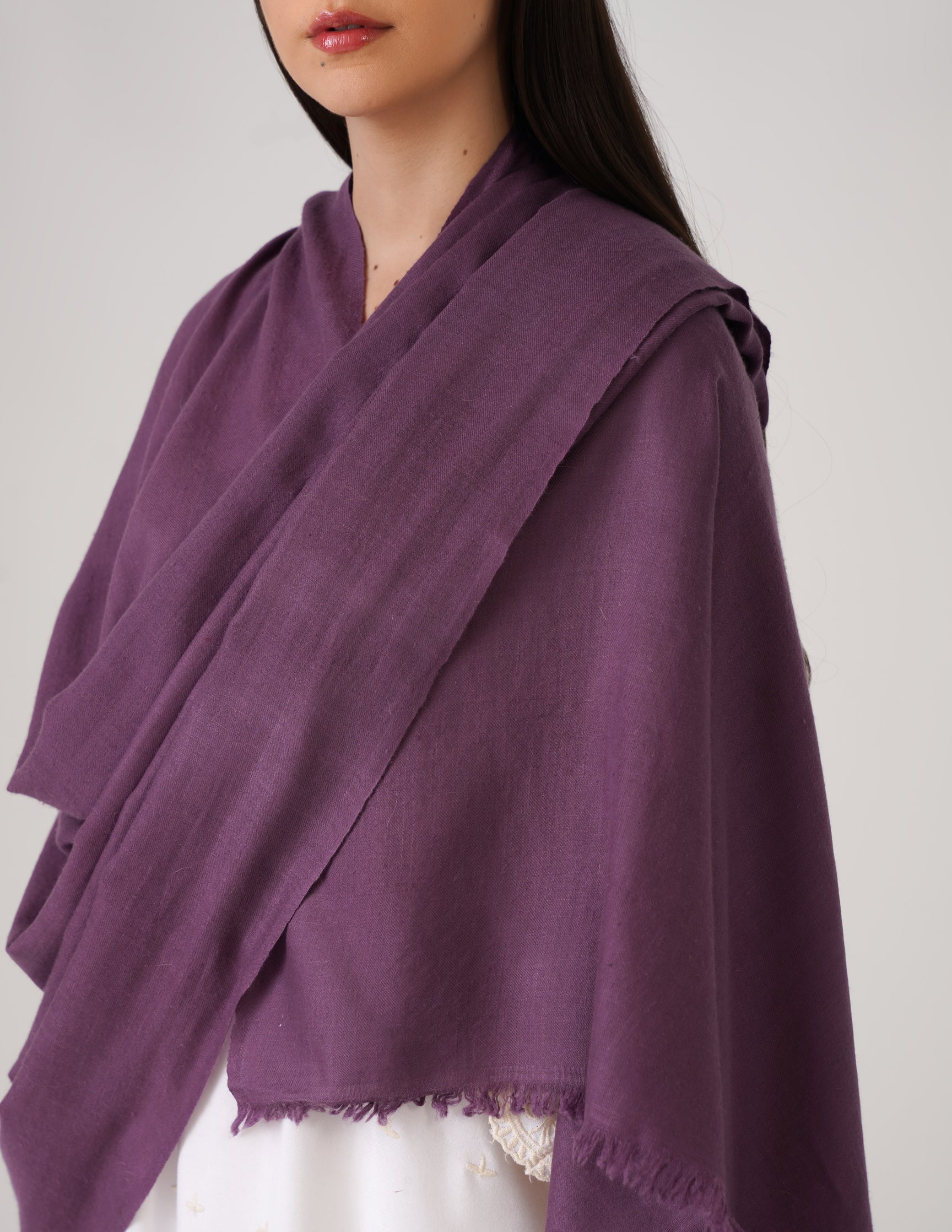 Kashmiri Handwoven Solid Cashmere Pashmina Shawl – Grape Wine | Handwoven Heritage