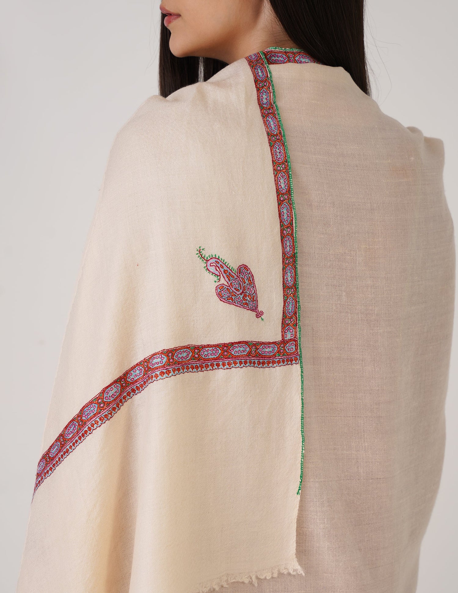 Kashmiri Handwoven Pashmina Sozni Stole Hashidaar – Powder Puff | Handwoven Heritage