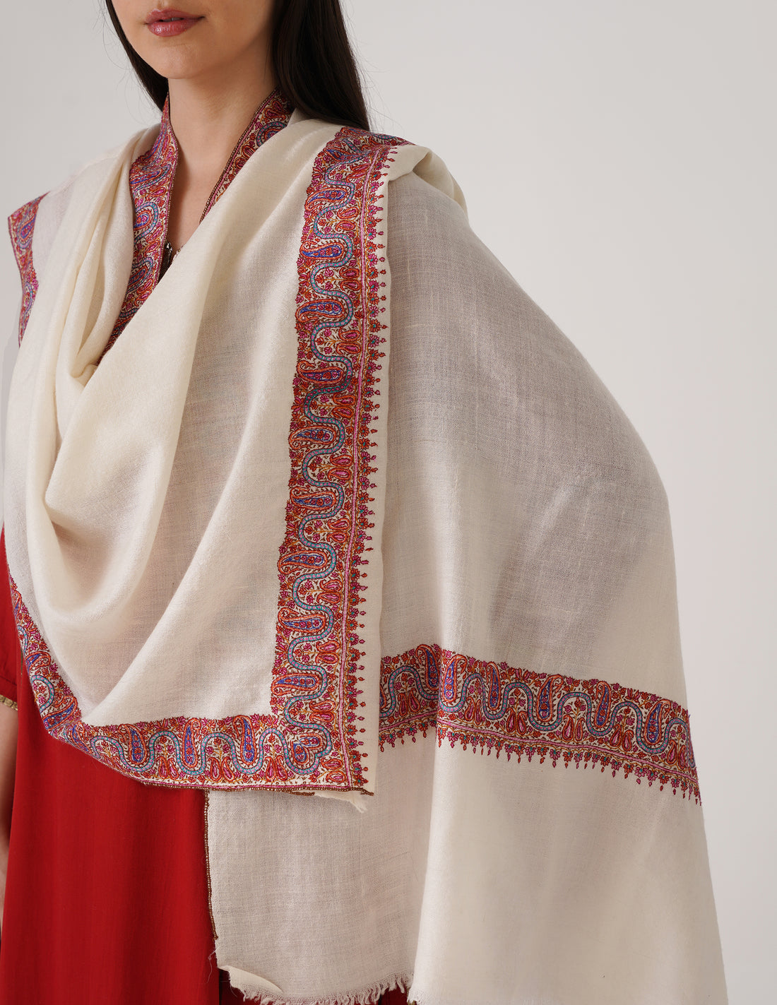 Kashmiri Handwoven Pashmina Sozni Stole Neemdore – Off White | Handwoven Heritage