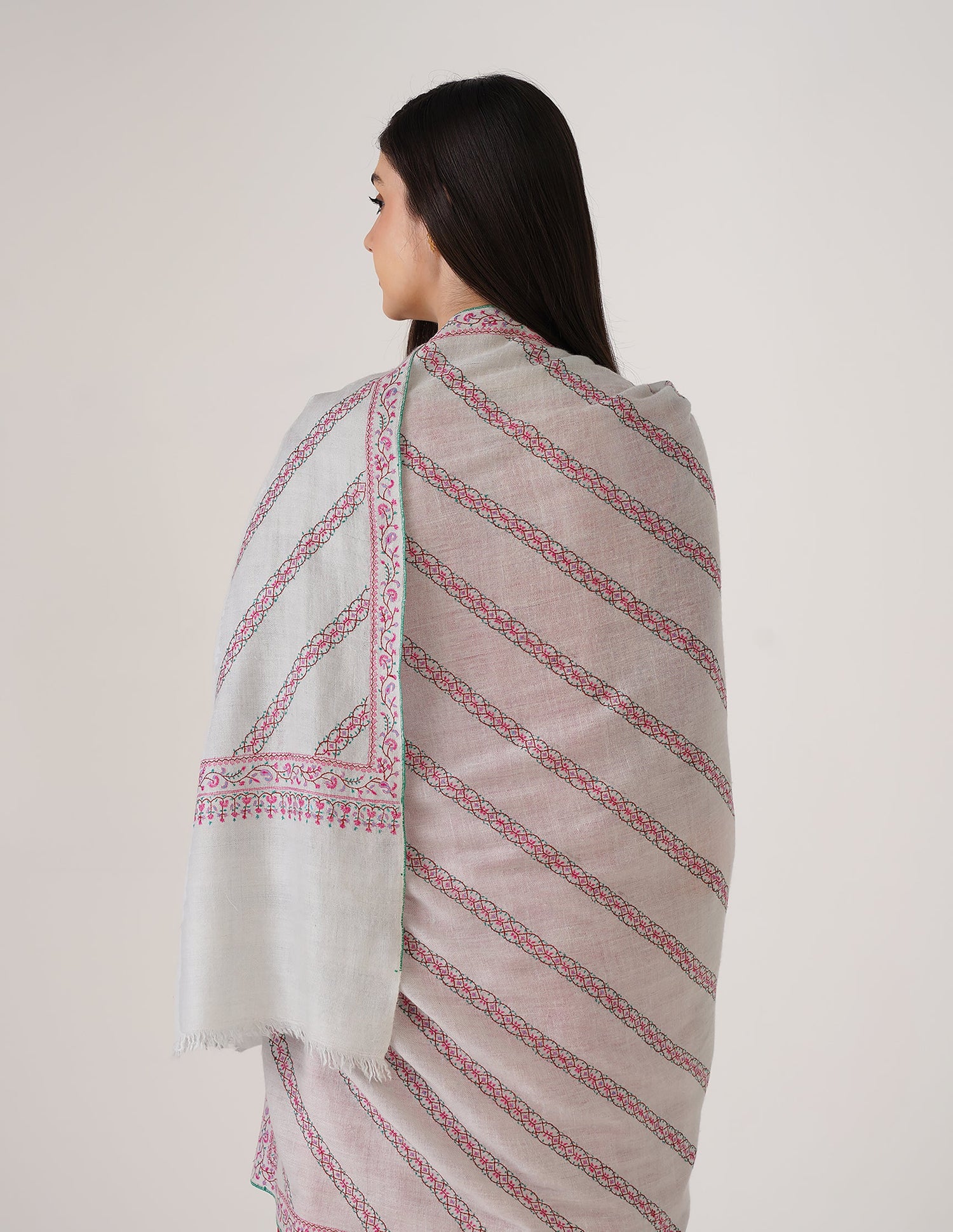 Kashmiri Handwoven Pashmina Sozni Shawl Khatiraas – Light Grey | Handwoven Heritage - Kashmir Box