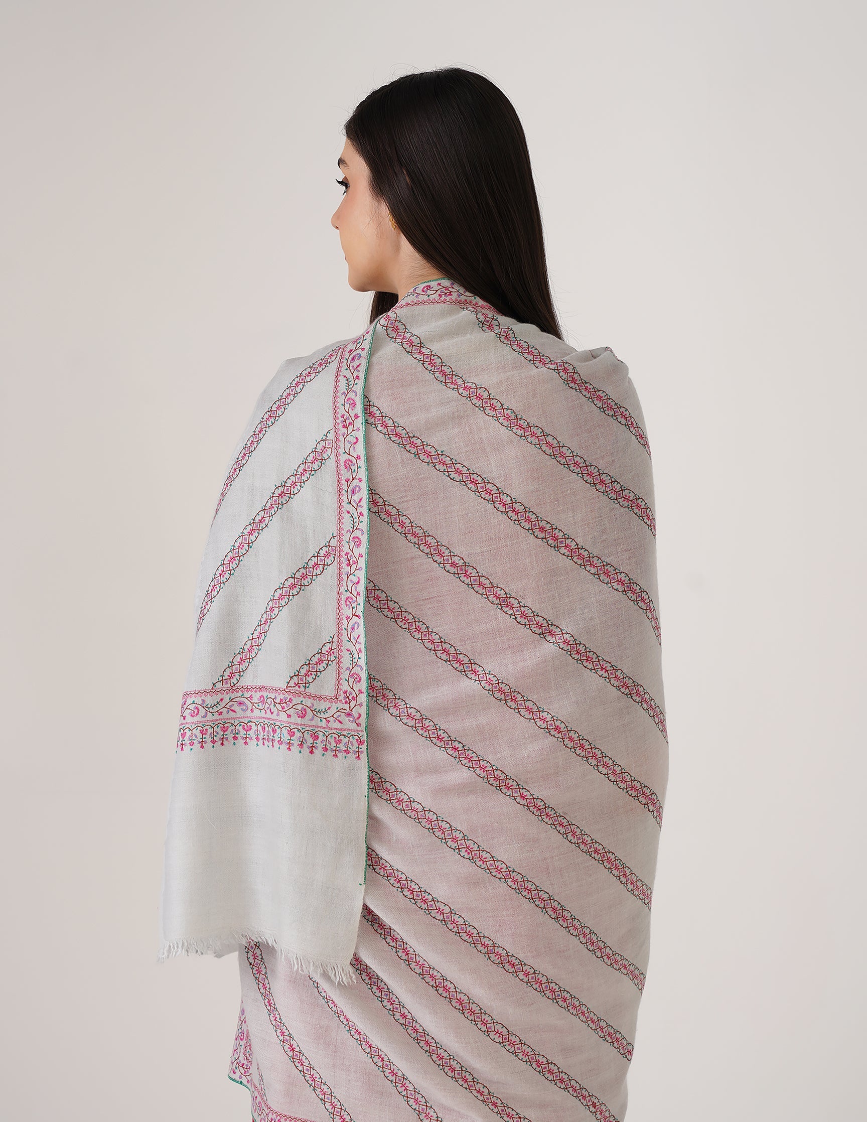 Kashmiri Handwoven Pashmina Sozni Shawl Khatiraas – Light Grey | Handwoven Heritage - Kashmir Box