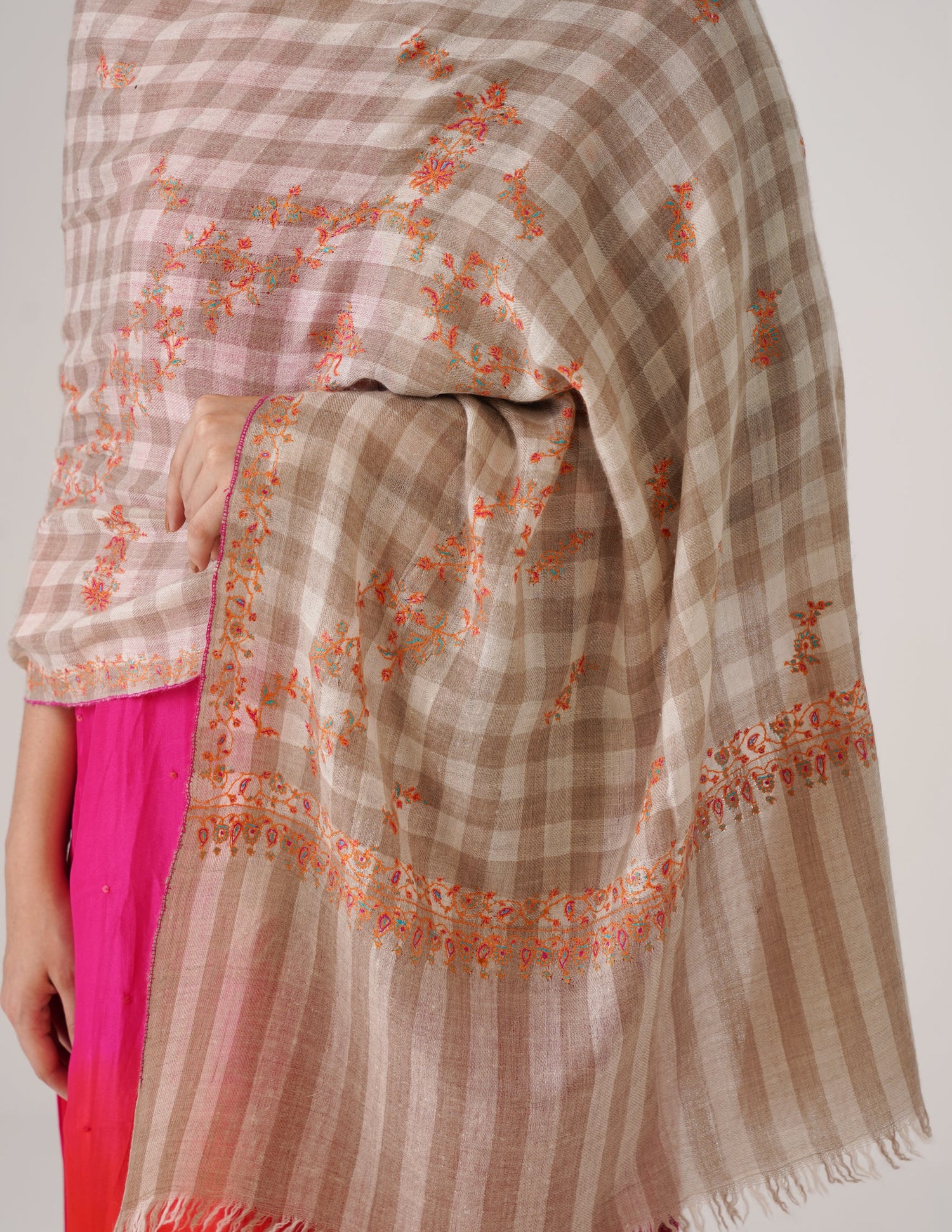 Kashmiri Handwoven Pashmina Sozni Stole Modern Checkered – Natural Undyed | Handwoven Heritage