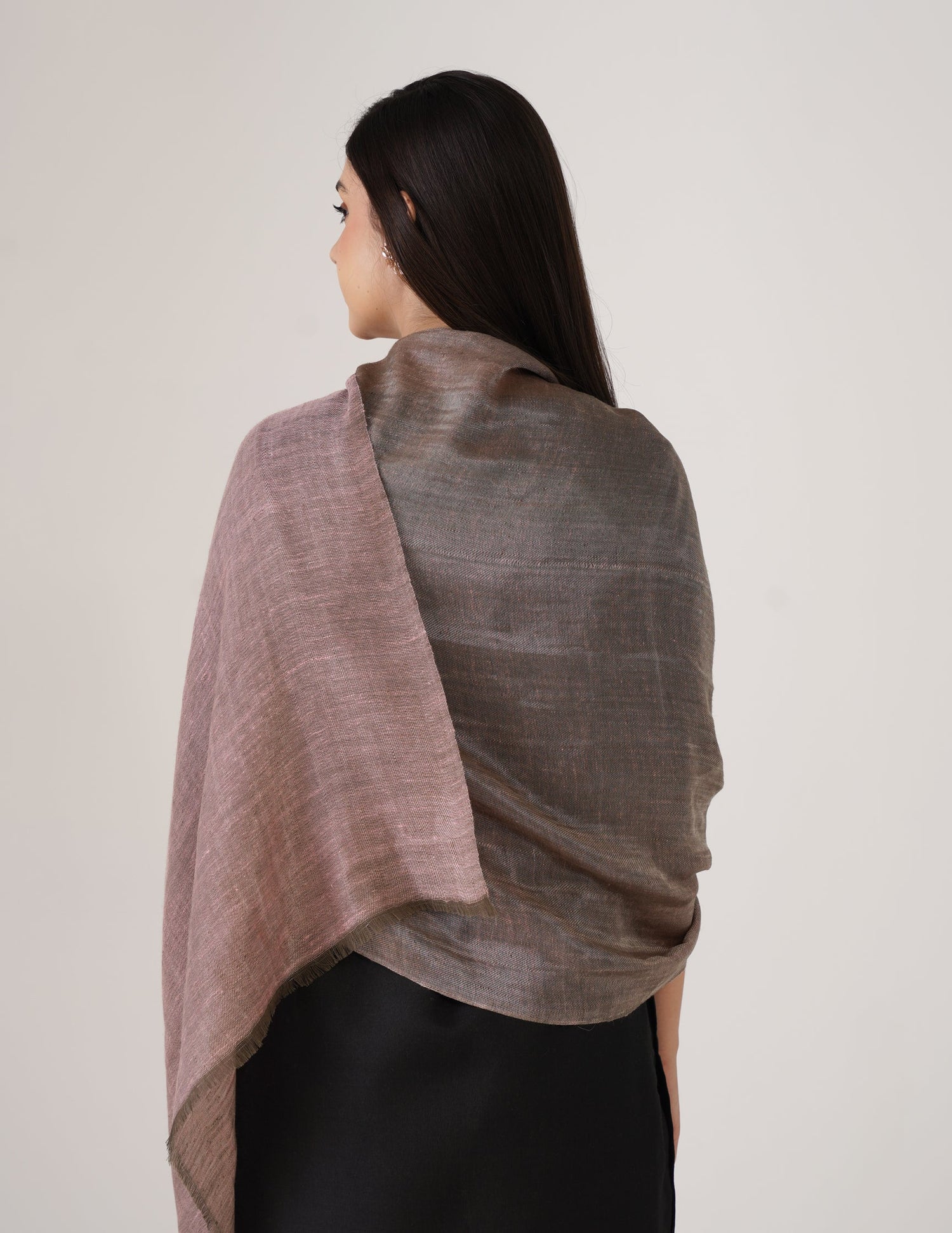 Kashmiri Handwoven Pashmina Reversible Stole – Pale Pink &amp; Silver | Handwoven Heritage