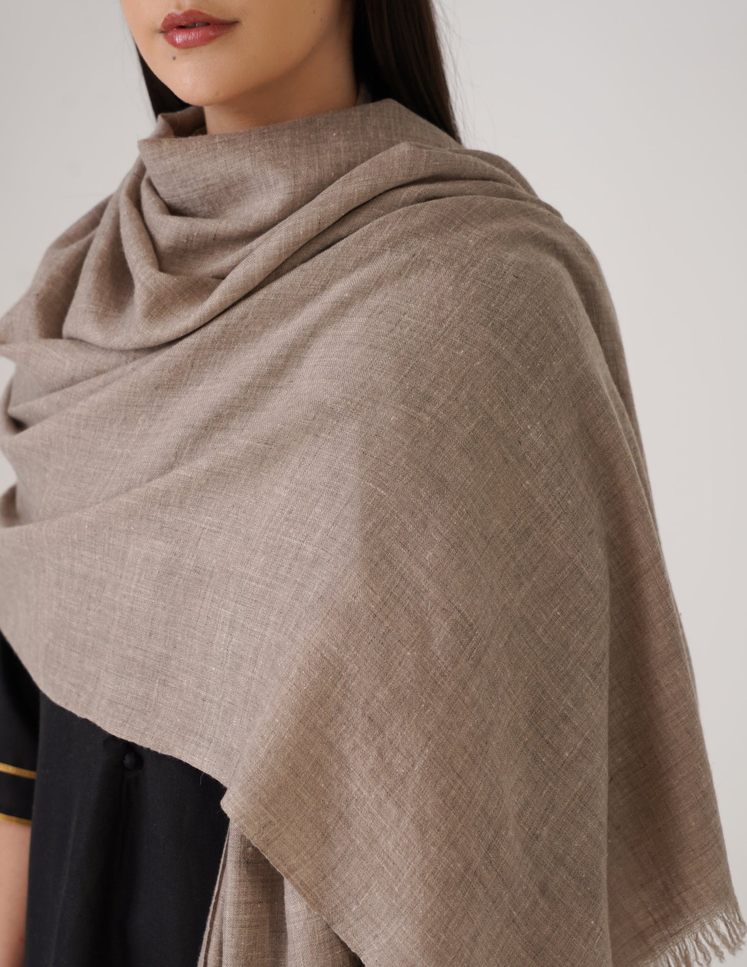 Kashmiri Handwoven Solid Cashmere Pashmina Shawl – Natural | Handwoven Heritage