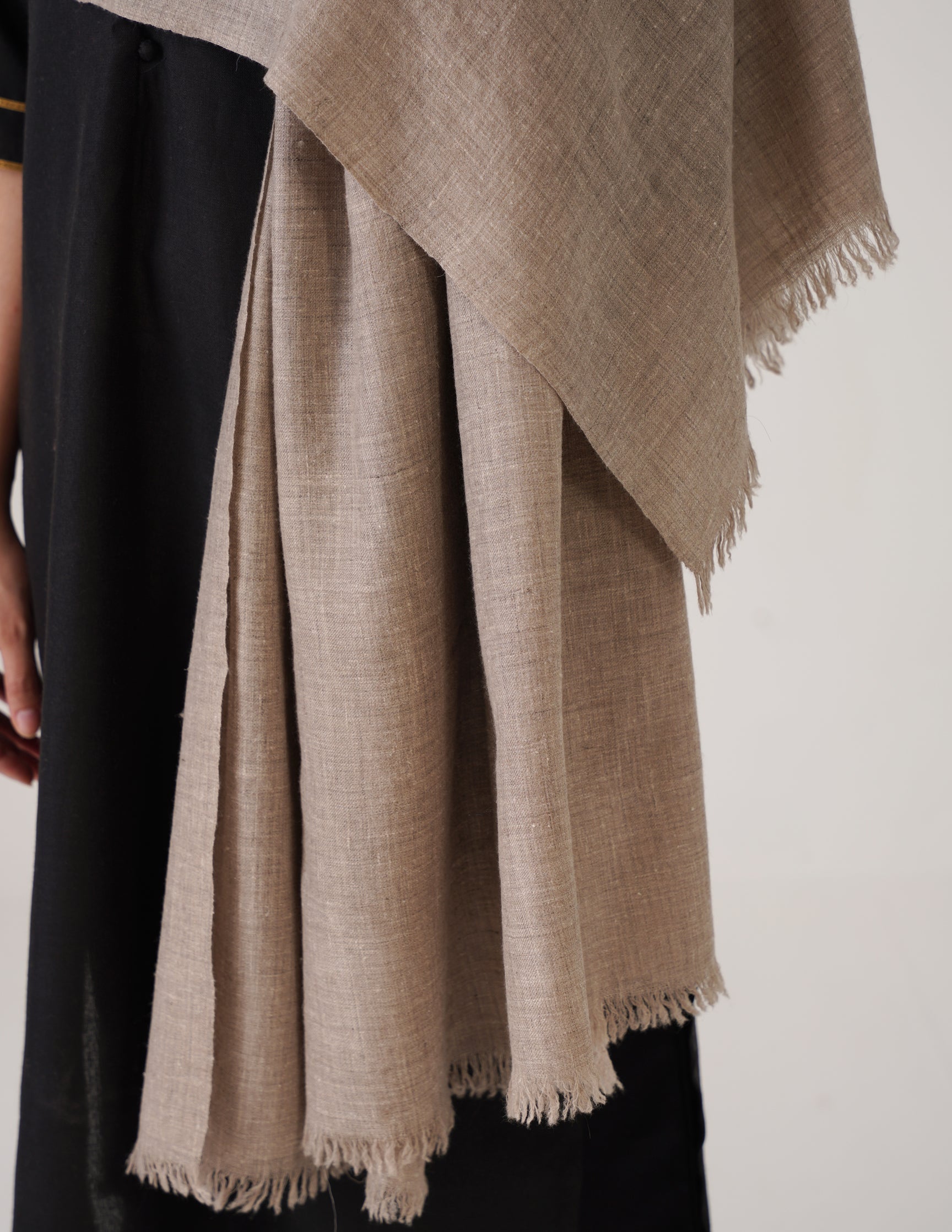 Kashmiri Handwoven Solid Cashmere Pashmina Shawl – Natural | Handwoven Heritage