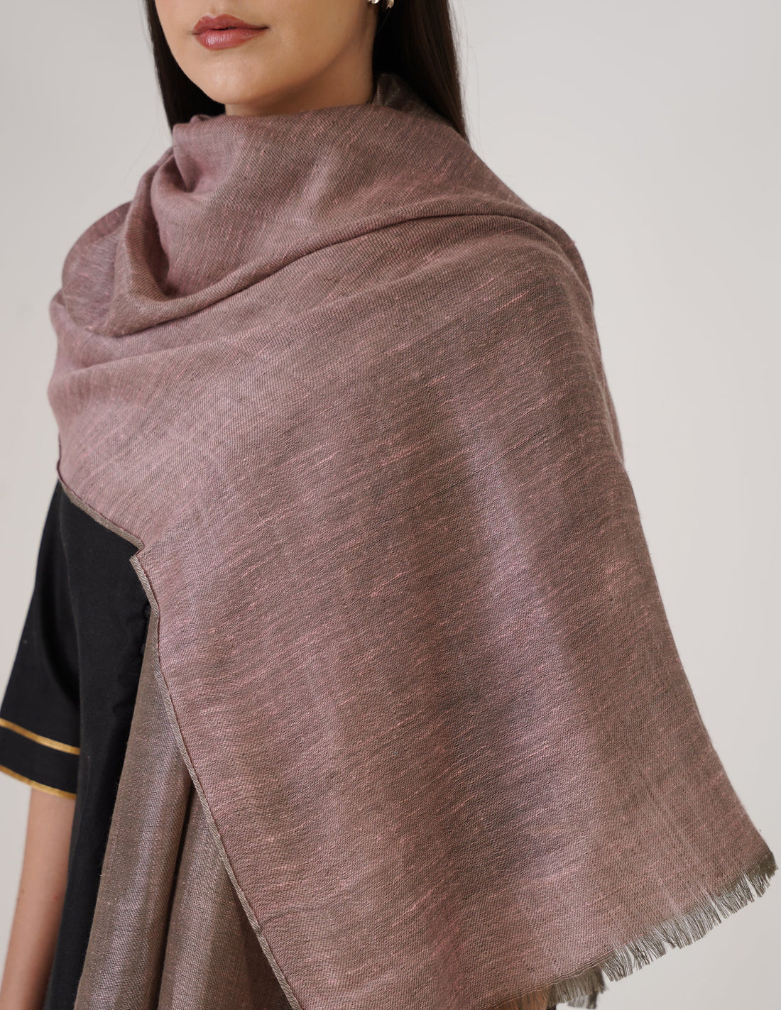 Kashmiri Handwoven Pashmina Reversible Stole – Pale Pink &amp; Silver | Handwoven Heritage