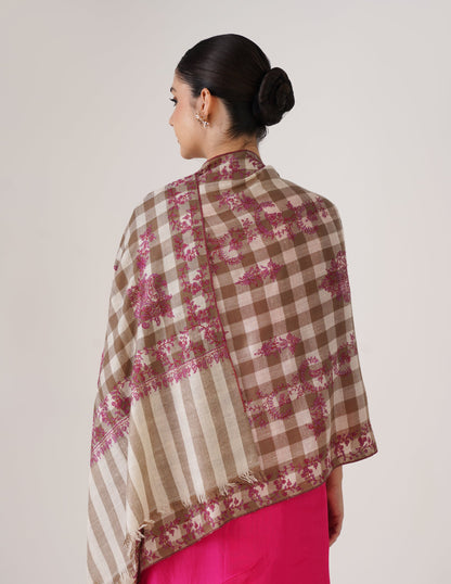 Kashmiri Handwoven Pashmina Sozni Stole Modern Check – Natural &amp; White | Handwoven Heritage