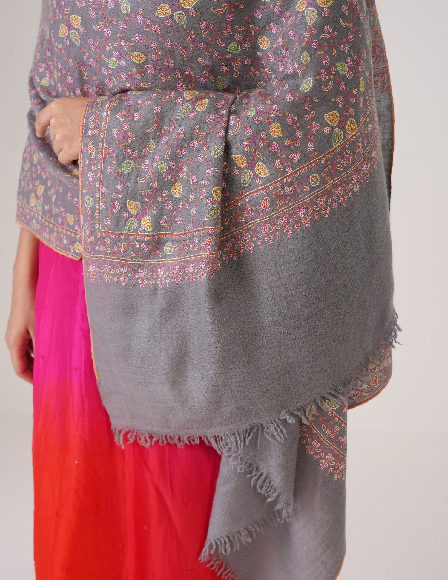 Kashmiri Handwoven Pashmina Sozni Stole Heavy Jaalidar – Grey | Handwoven Heritage