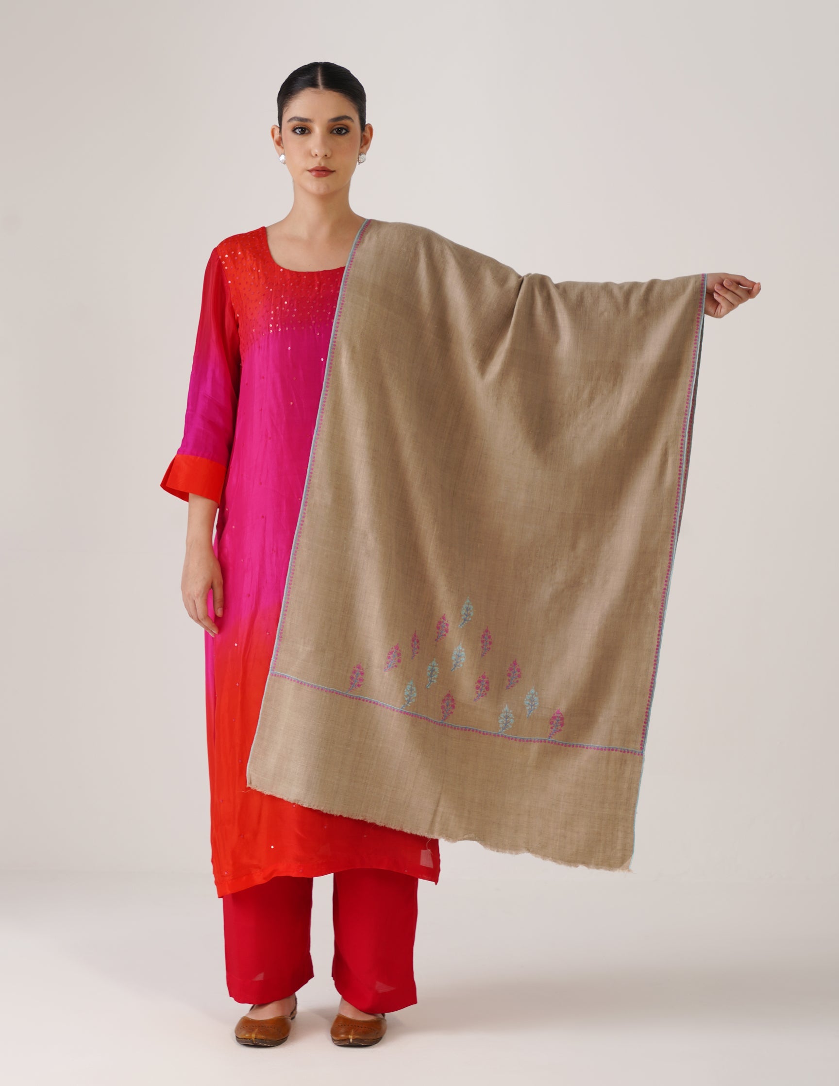 Kashmiri Handwoven Pashmina Sozni Stole Bootidaar – Natural | Handwoven Heritage