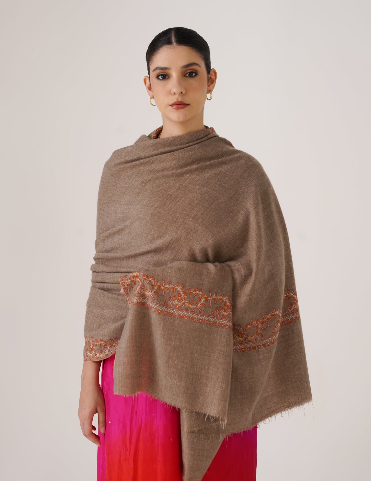 Kashmiri Handwoven Pashmina Sozni Shawl Doredaar – Natural Grey | Handwoven Heritage