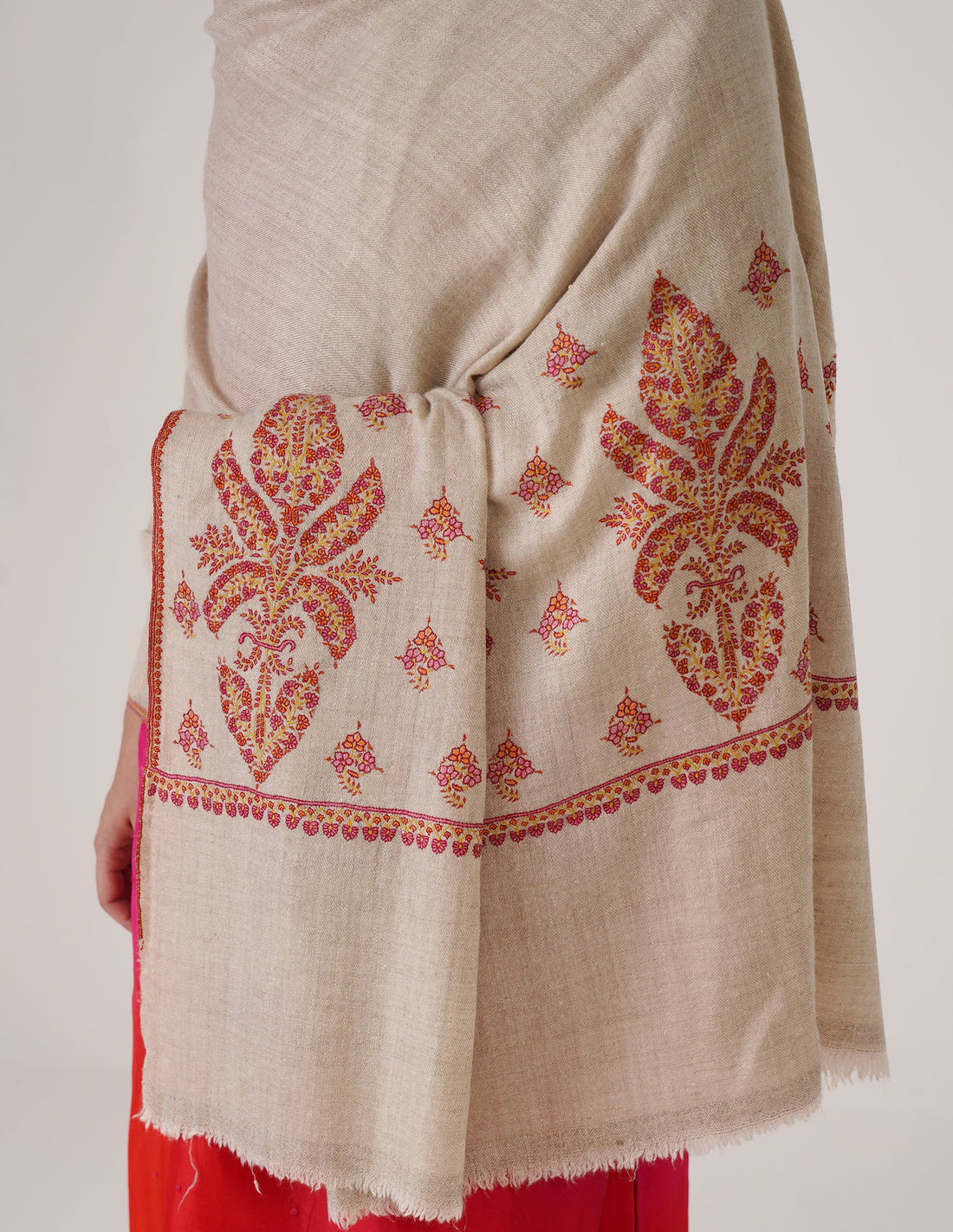 Kashmiri Handwoven Pashmina Sozni Shawl Paldaar – Natural White | Handwoven Heritage