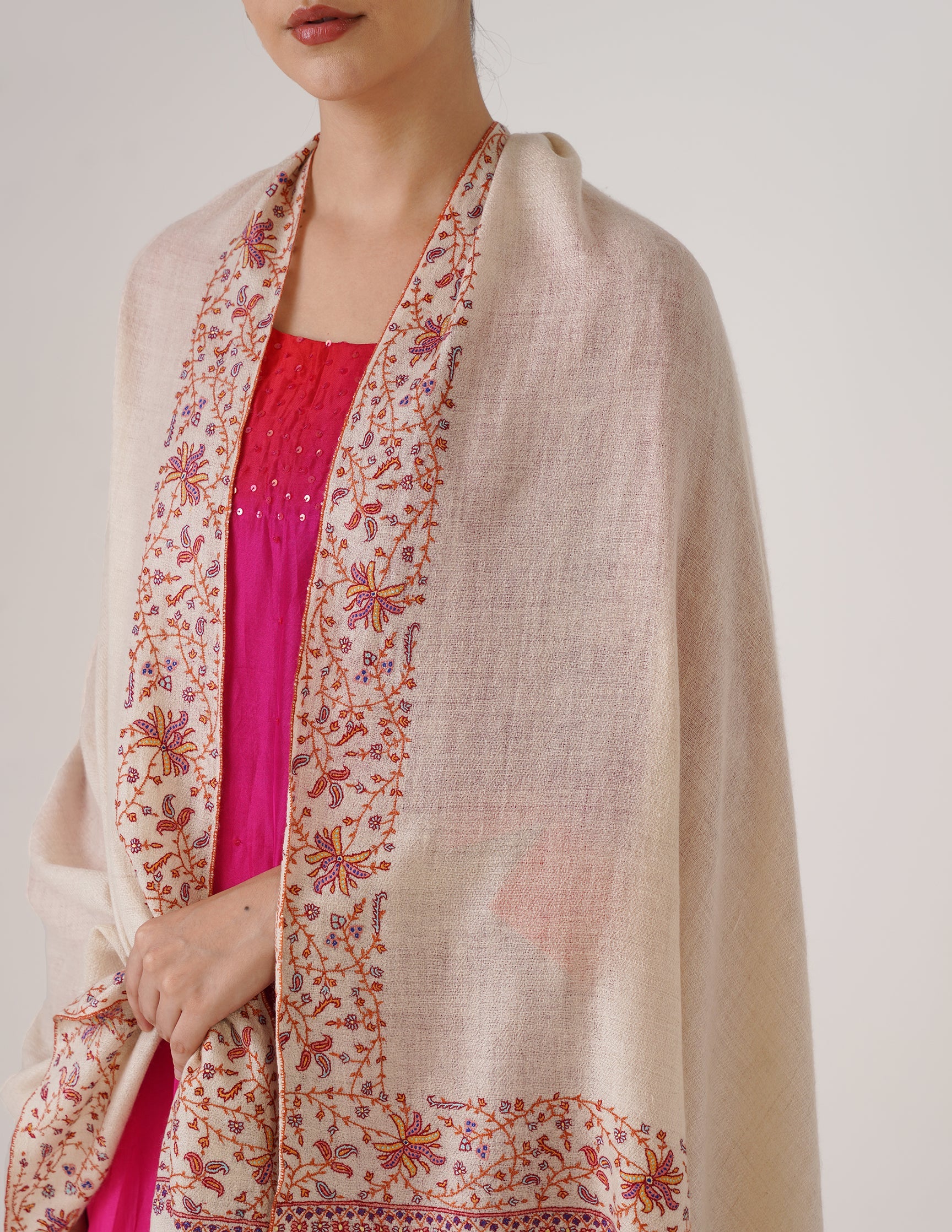 Kashmiri Handwoven Pashmina Sozni Shawl Doredaar – Off-White | Handwoven Heritage