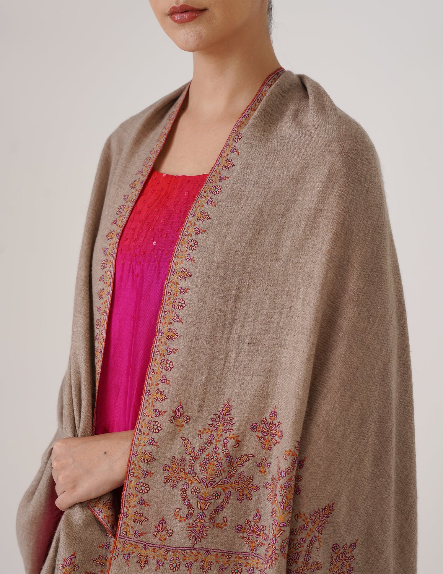 Kashmiri Handwoven Pashmina Sozni Shawl Paldaar – Natural | Handwoven Heritage
