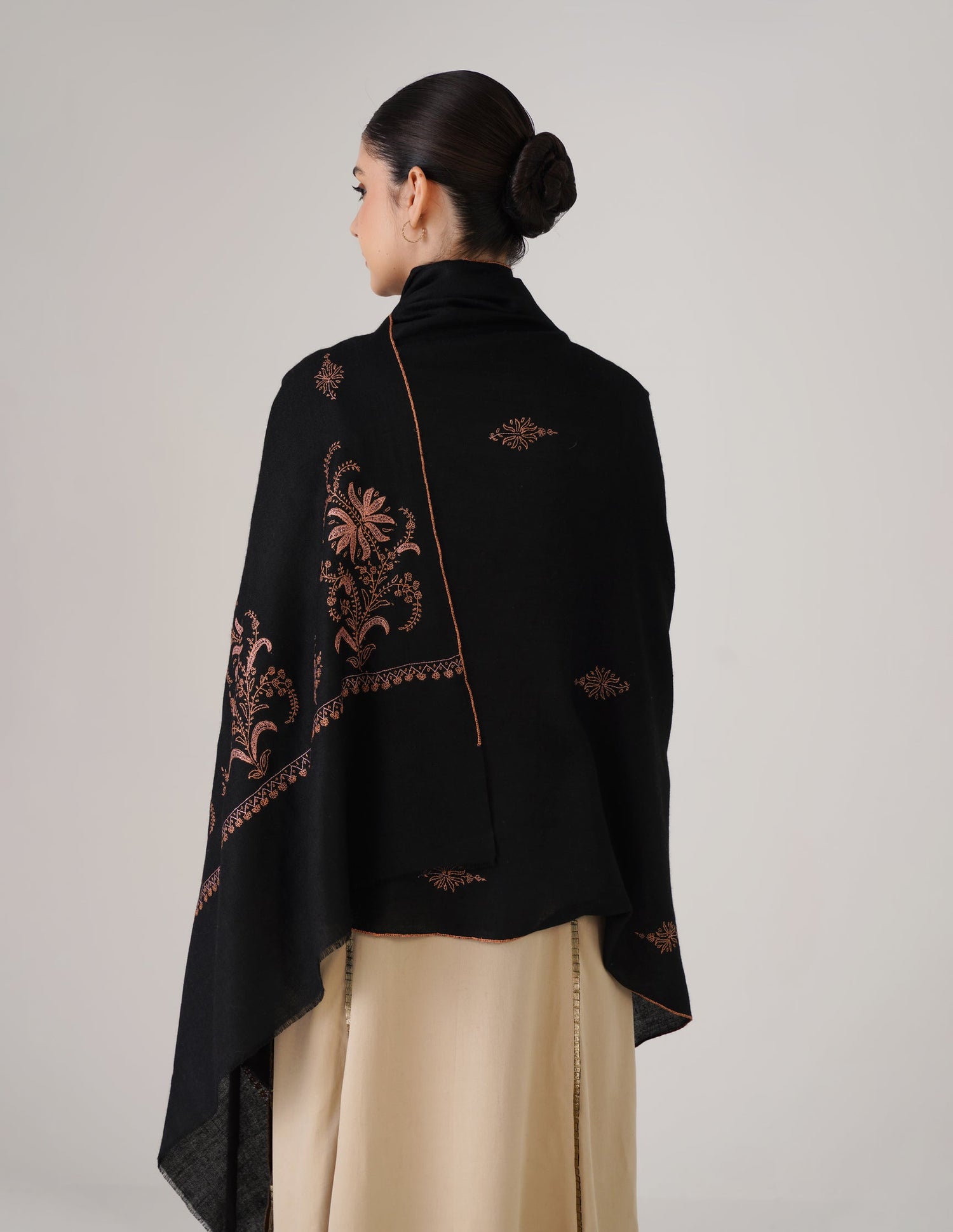 Kashmiri Handwoven Pashmina Sozni Shawl Bootidar – Black | Pink &amp; Orange Heritage - Kashmir Box