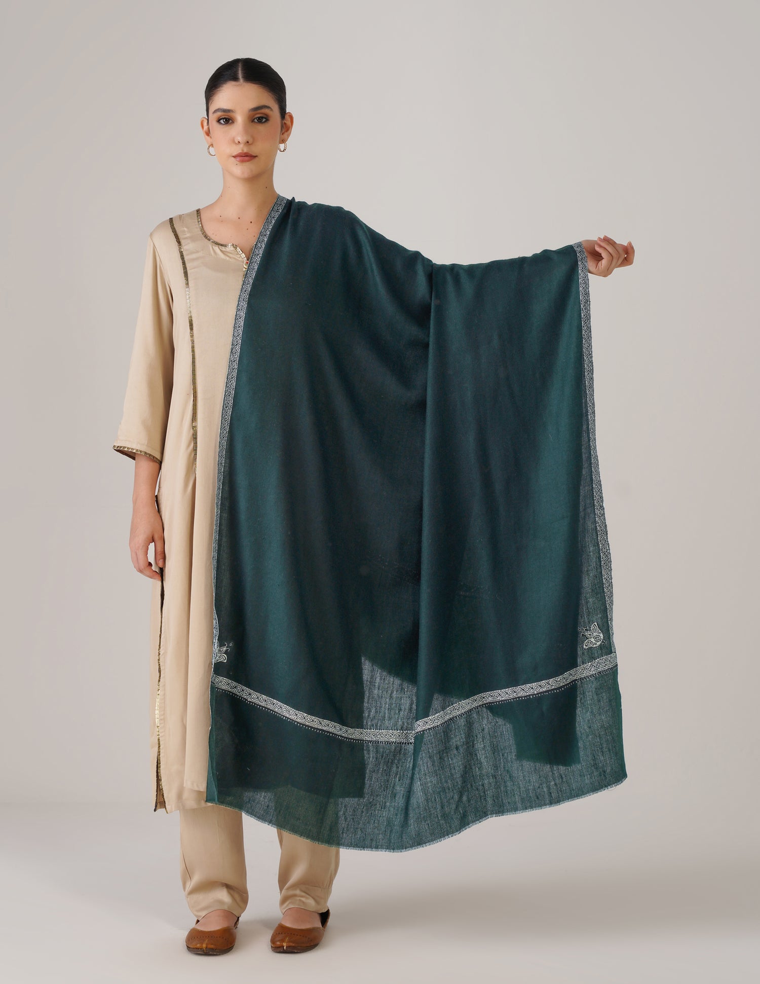 Kashmiri Handwoven Pashmina Sozni Shawl Hashidaar – Bottle Green | Light Green &amp; Black Heritage