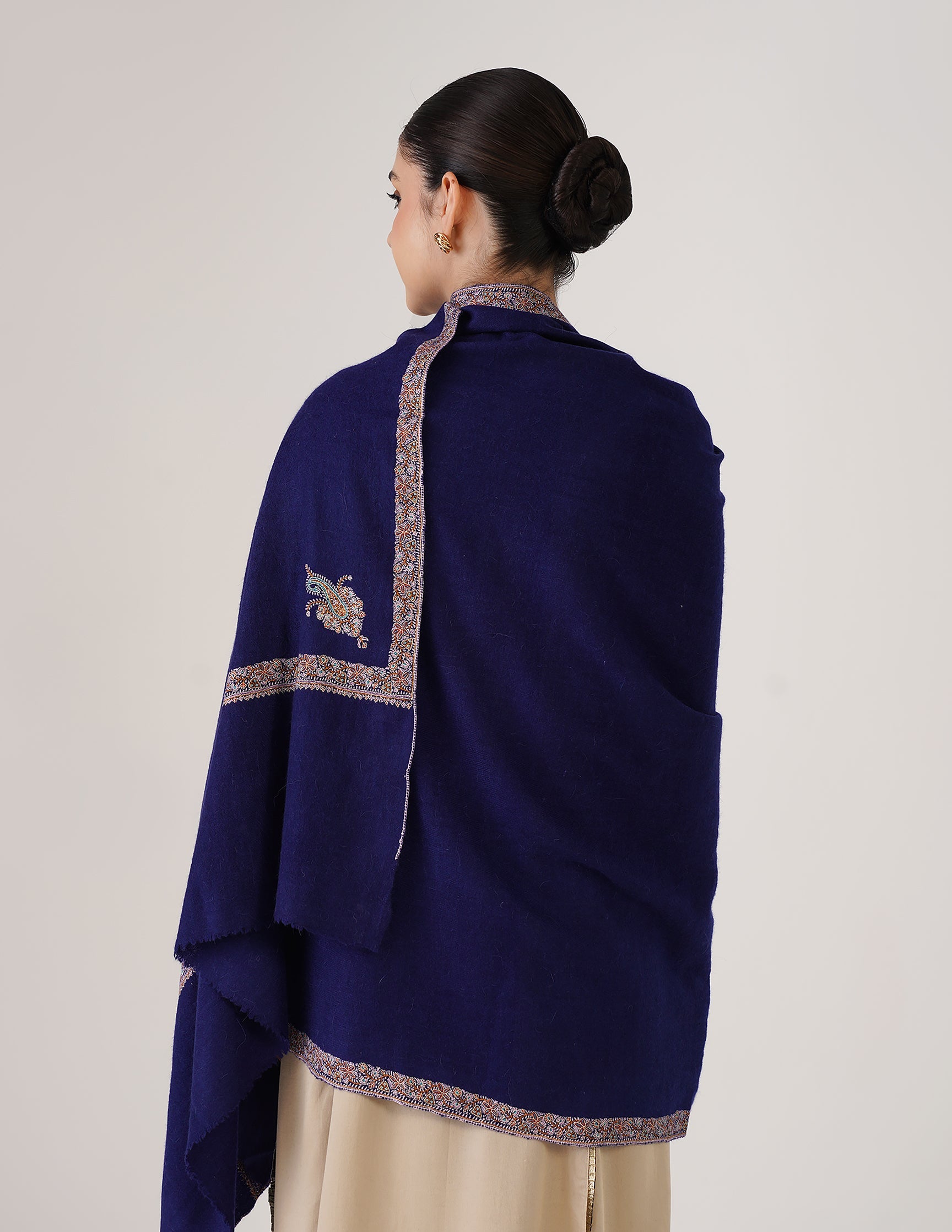 Kashmiri Handwoven Pashmina Sozni Hashidaar Shawl – Navy Blue | Luxury Heritage
