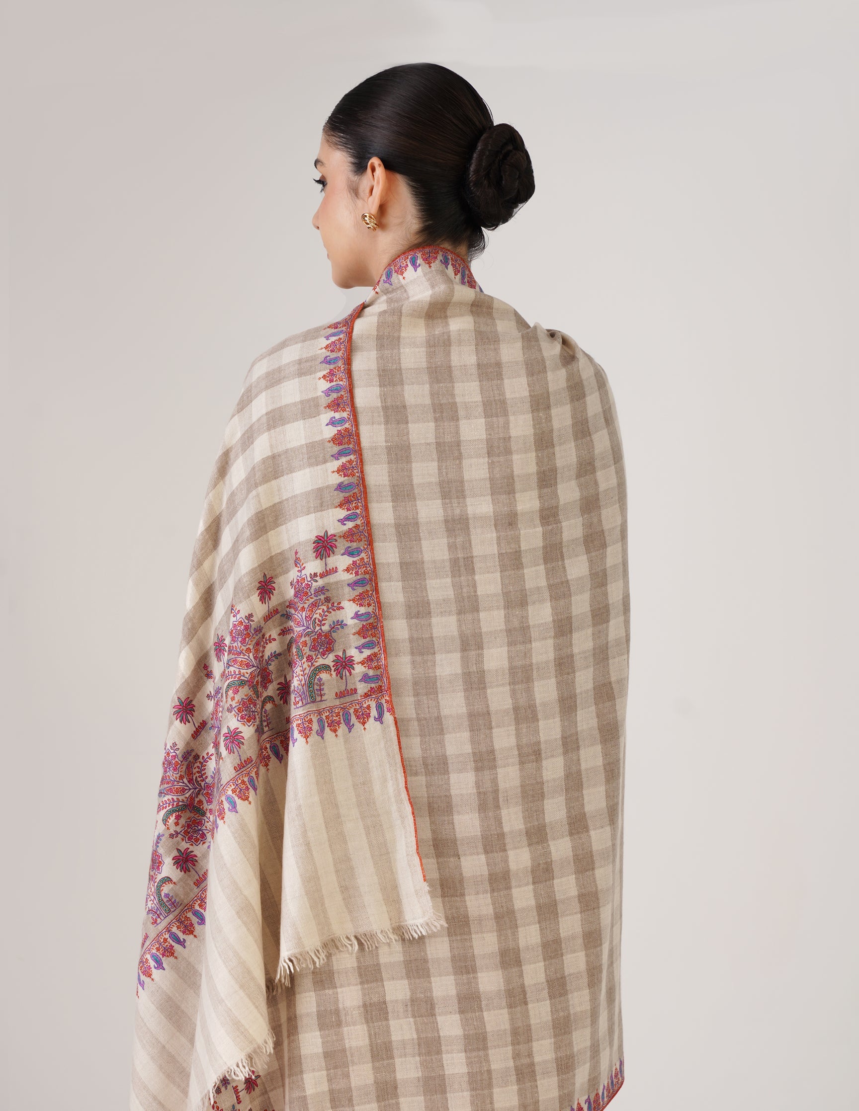 Kashmiri Handwoven Pashmina Striped Sozni Shawl Paldaar – White | Handwoven Heritage