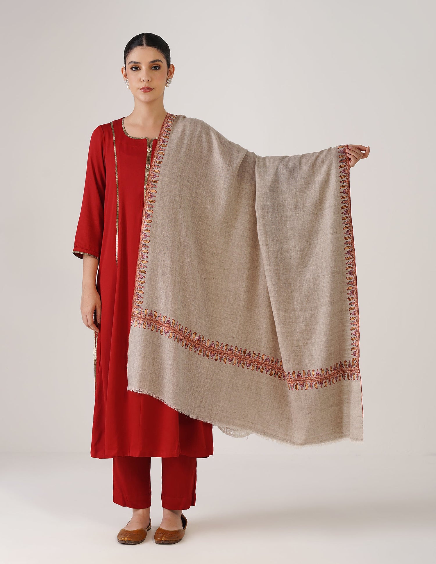 Kashmiri Handwoven Pashmina Sozni Shawl Doredaar – Natural White | Handwoven Heritage