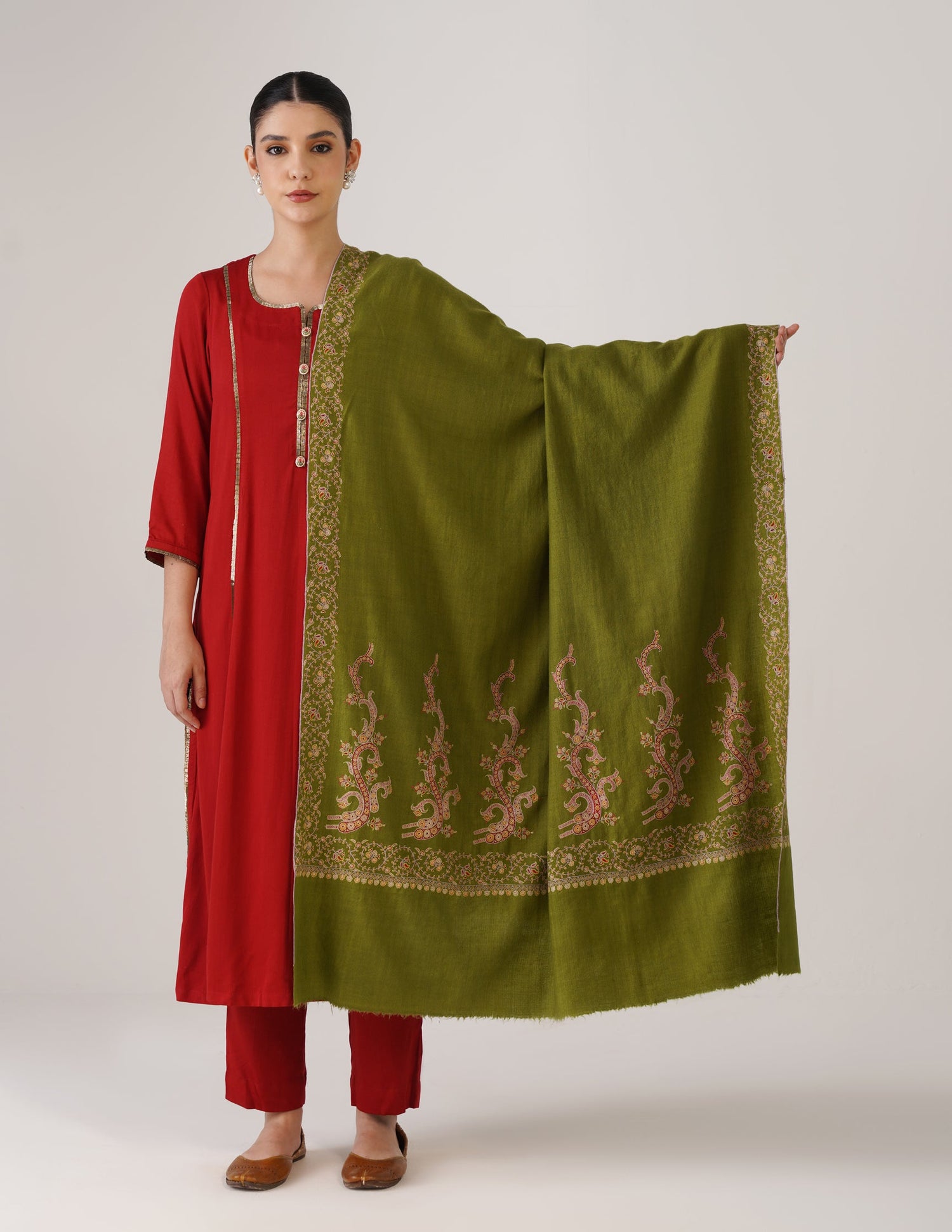 Kashmiri Handwoven Pashmina Sozni Shawl Paldaar – Mehendi Green | Handwoven Heritage