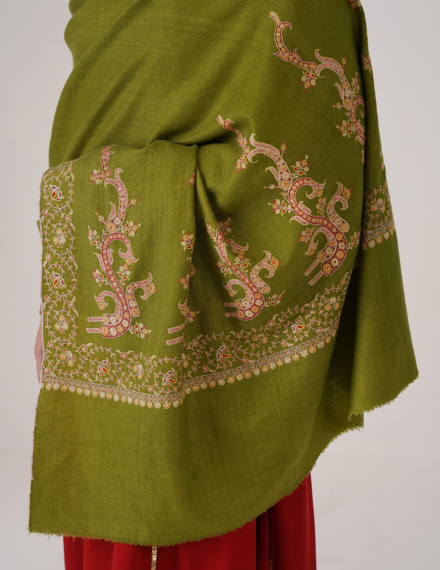 Kashmiri Handwoven Pashmina Sozni Shawl Paldaar – Mehendi Green | Handwoven Heritage