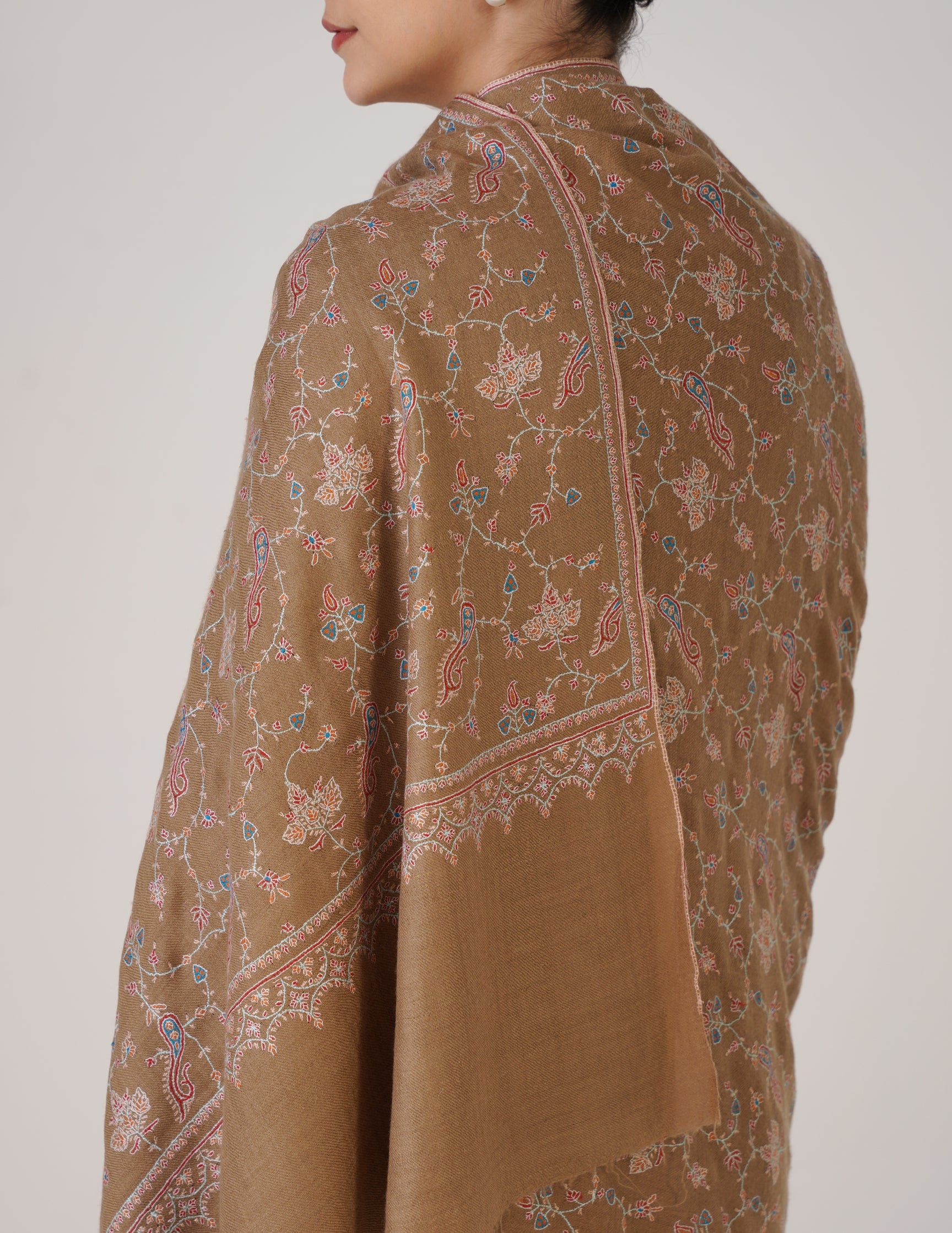 Kashmiri Handwoven Pashmina Sozni Shawl Jaalidar – Tan | Handwoven Heritage