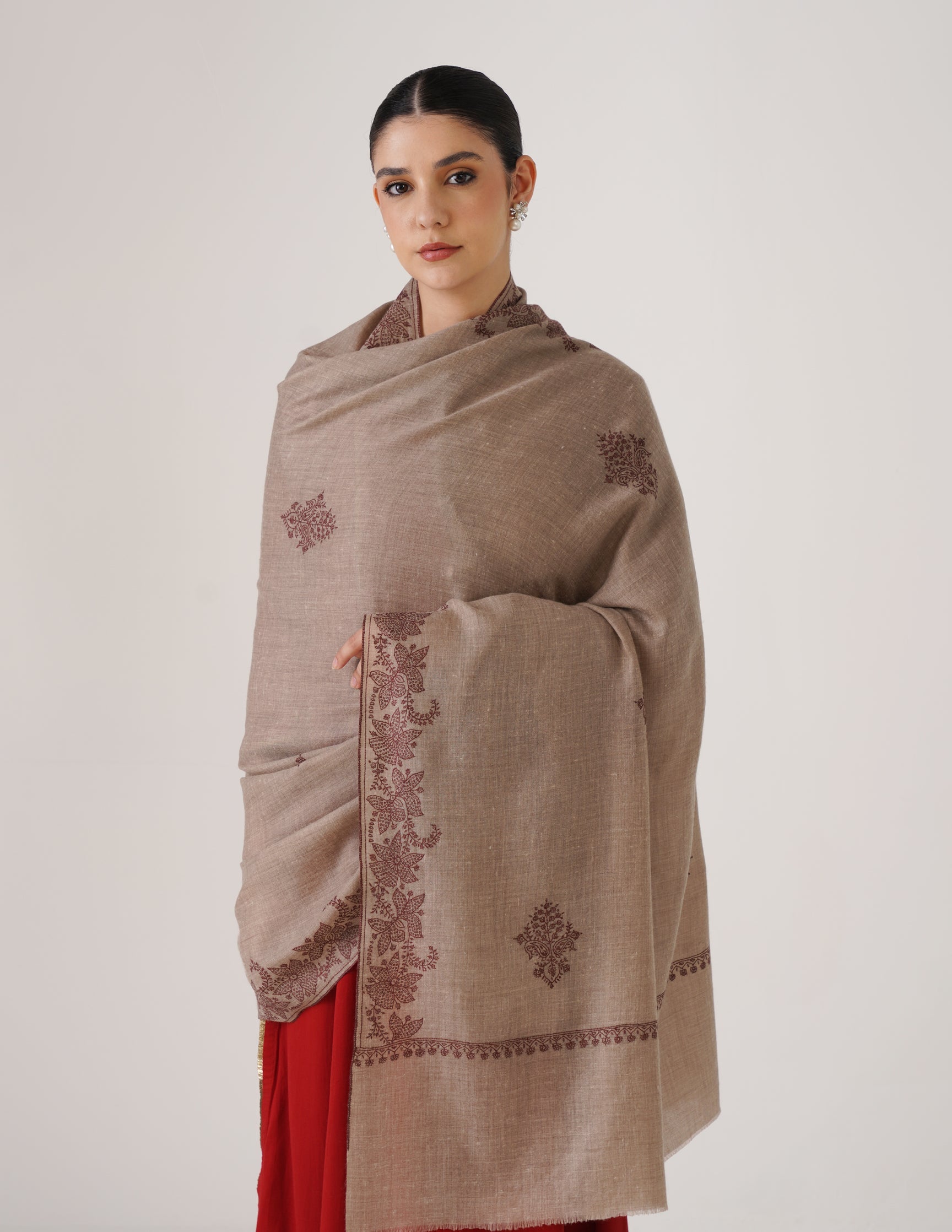 Kashmiri Handwoven Pashmina Sozni Shawl Bootidar – Natural | Brown Heritage - Kashmir Box