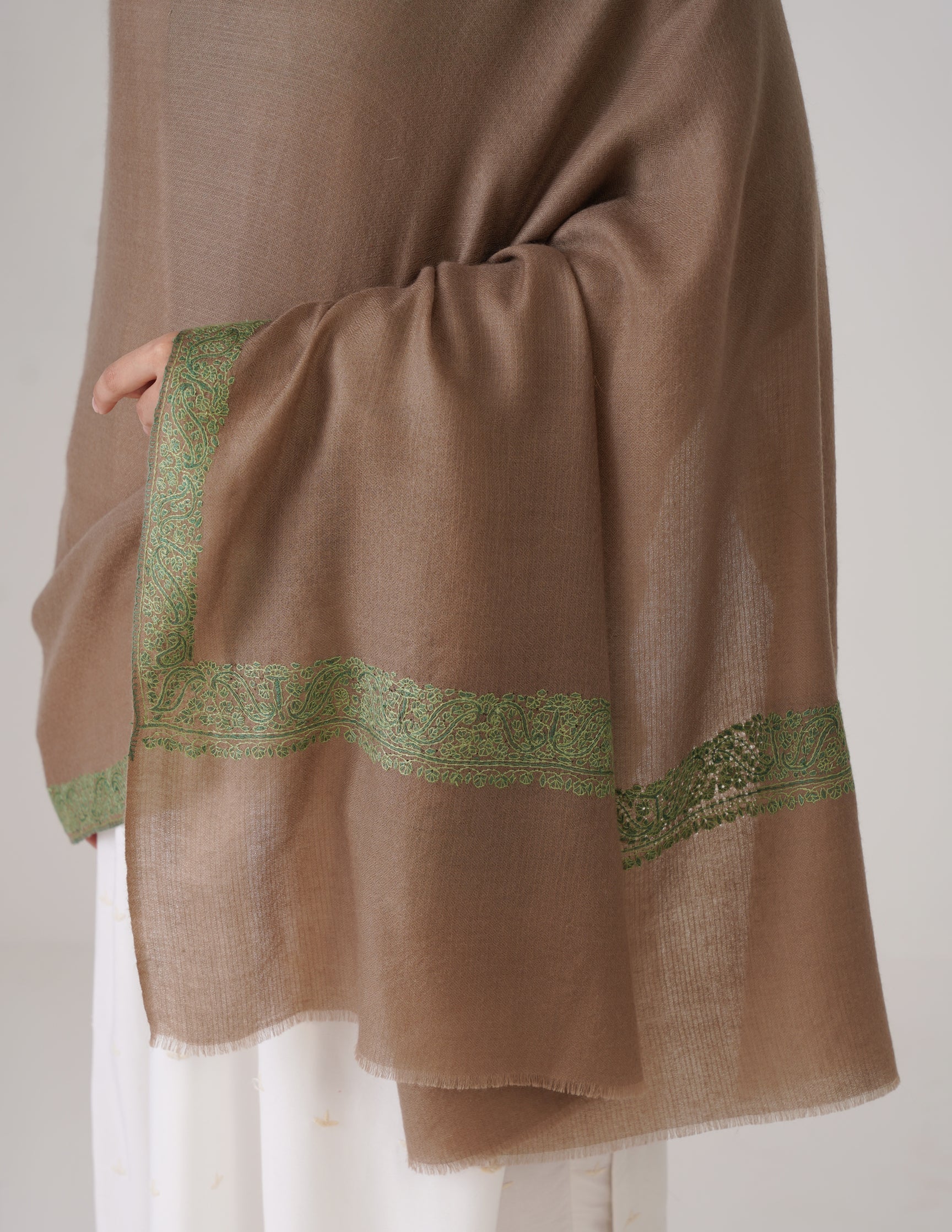 Kashmiri Handwoven Pashmina Sozni Shawl Doredaar – Natural Brown | Green Heritage - Kashmir Box