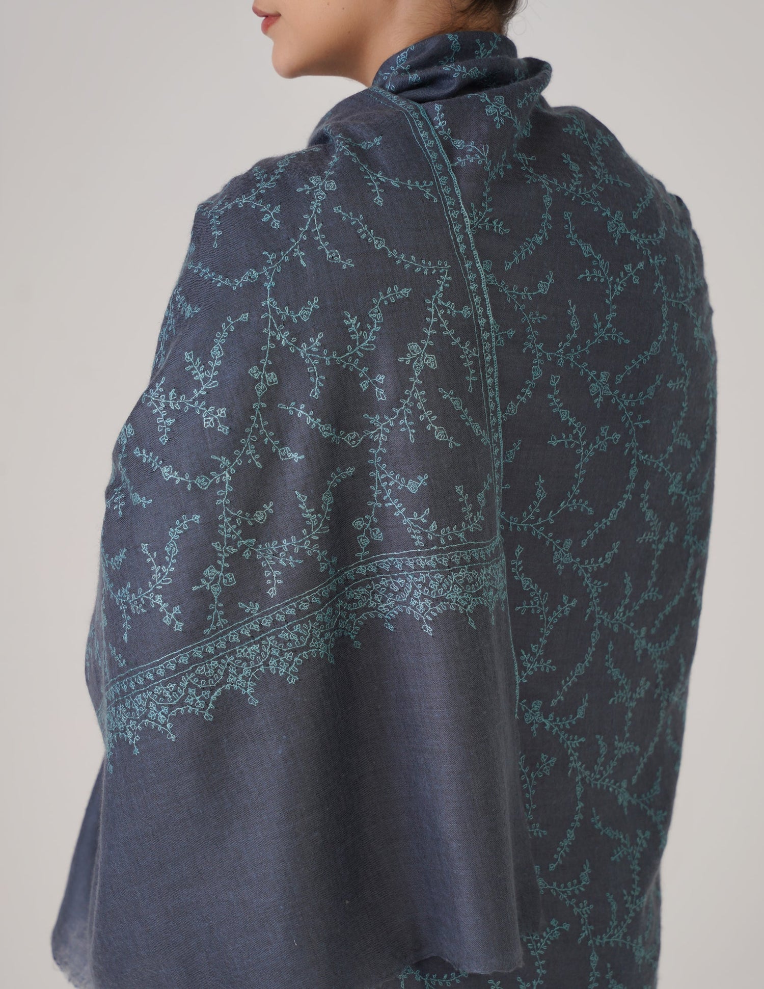 Kashmiri Handwoven Pashmina Sozni Shawl Jaalidar – Blue Grey | Sea Green Heritage - Kashmir Box