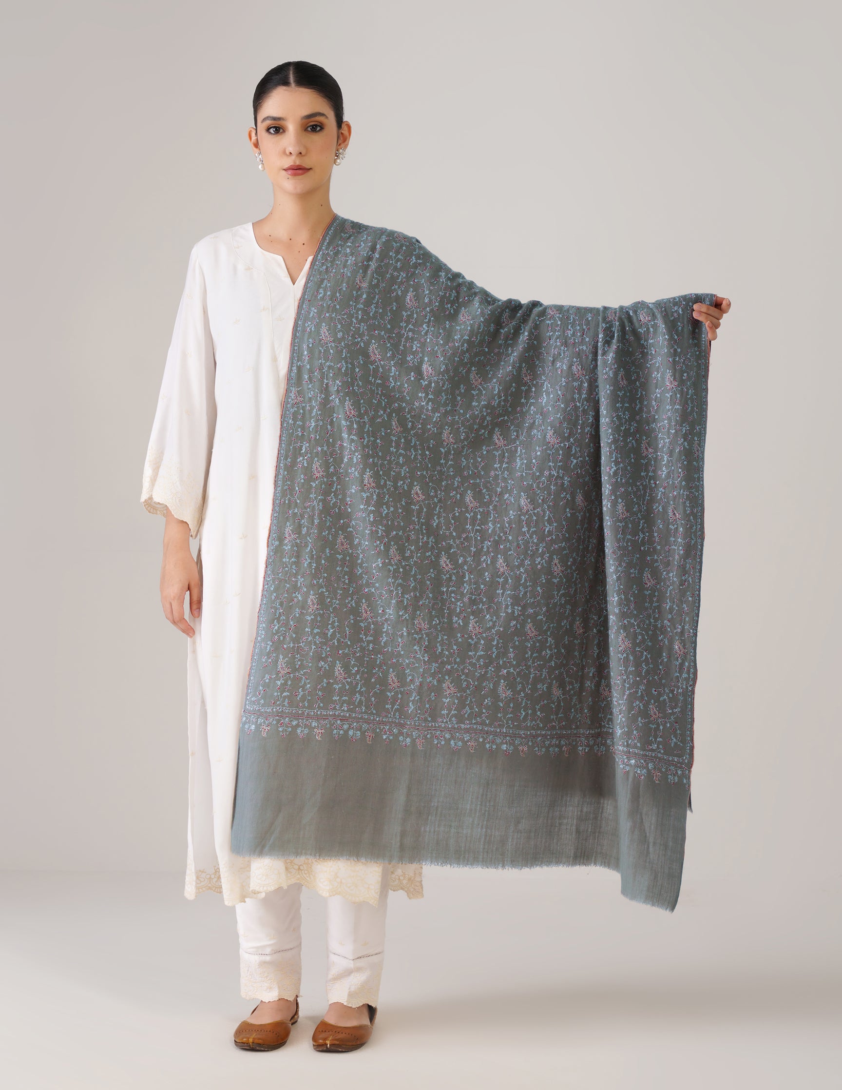 Kashmiri Handwoven Pashmina Sozni-Tilla Shawl – Olive Green | Heritage Luxury