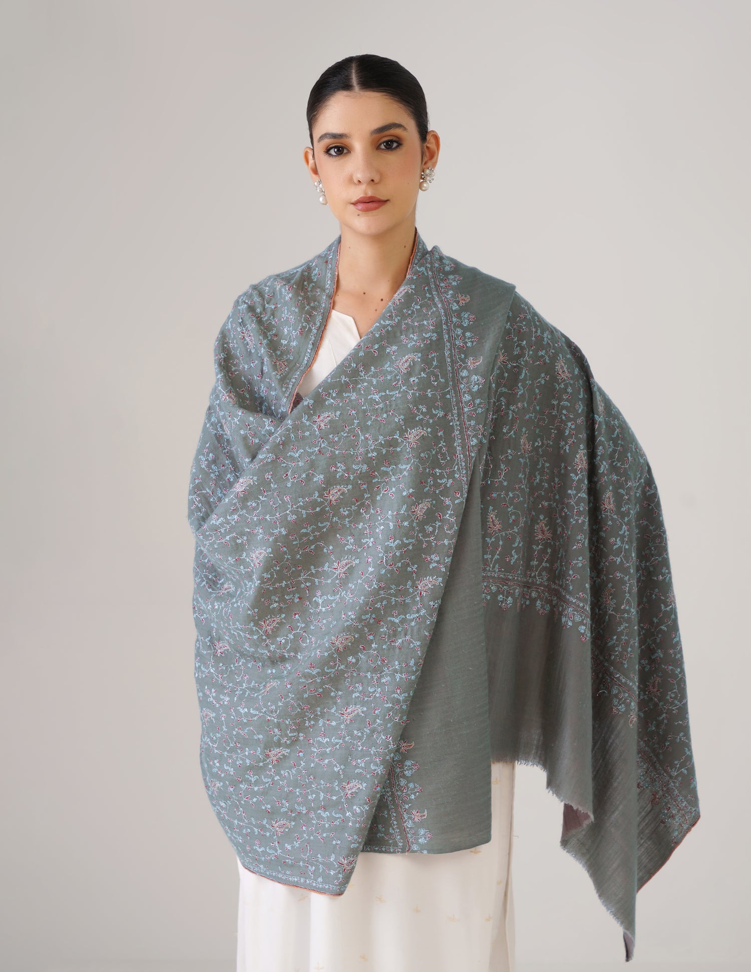 Kashmiri Handwoven Pashmina Sozni-Tilla Shawl – Olive Green | Heritage Luxury