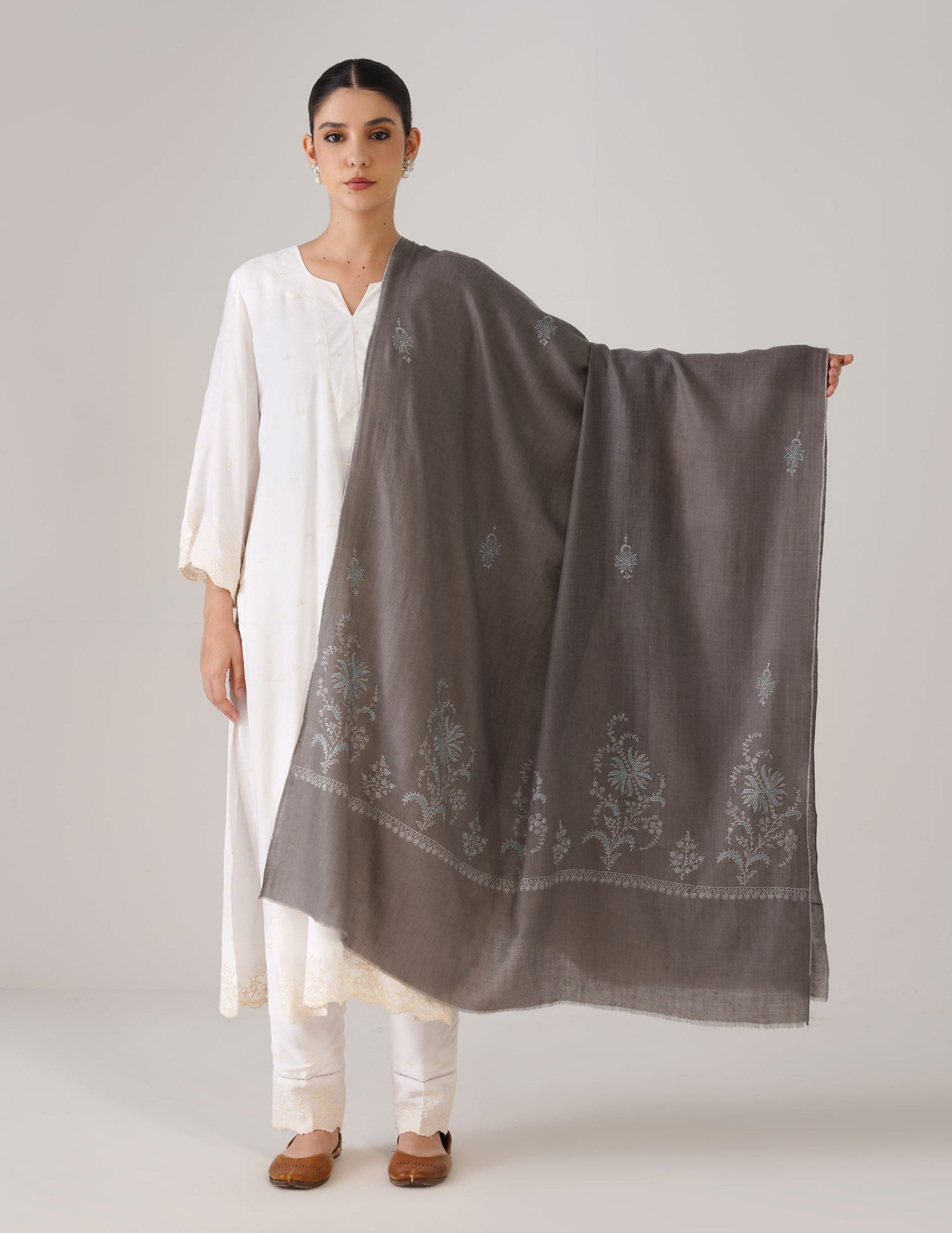 Kashmiri Handwoven Pashmina Sozni Shawl Bootidar – Grey | Blue &amp; Light Grey Heritage - Kashmir Box