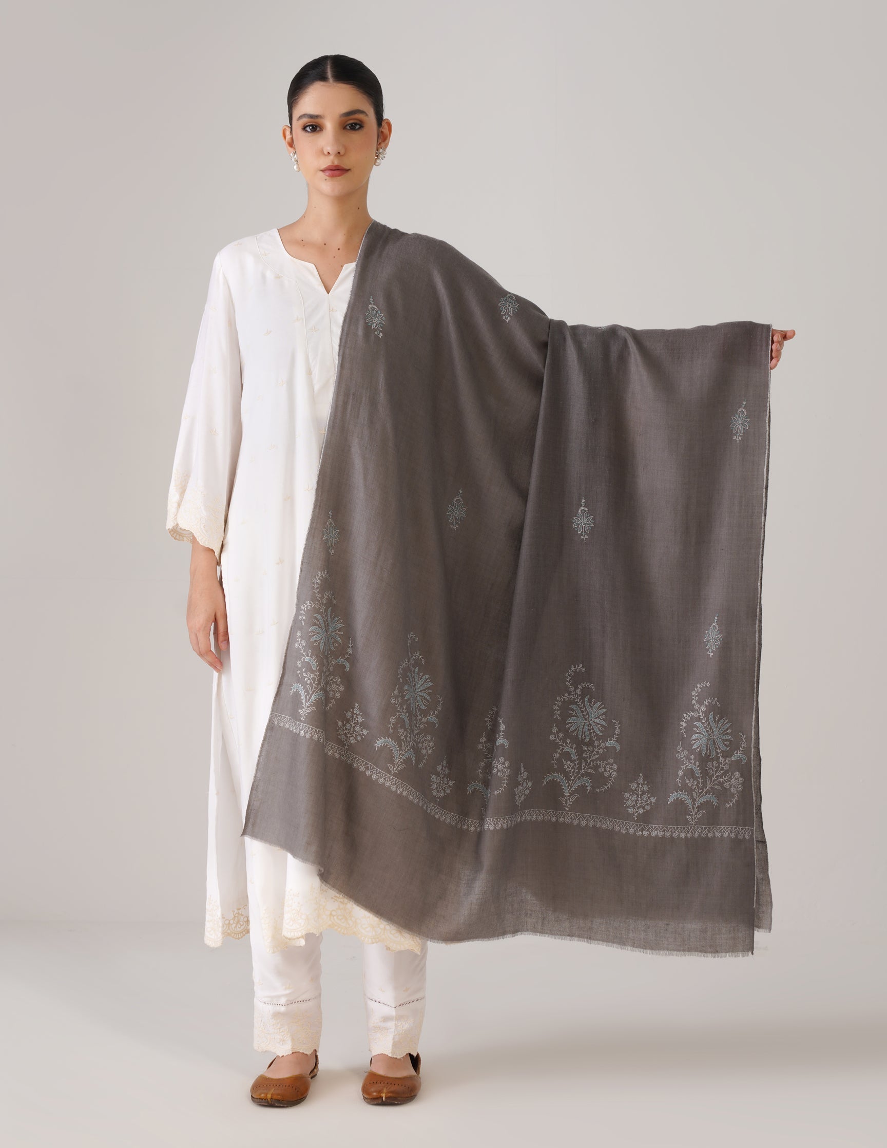 Kashmiri Handwoven Pashmina Sozni Shawl Bootidar – Grey | Blue &amp; Light Grey Heritage - Kashmir Box