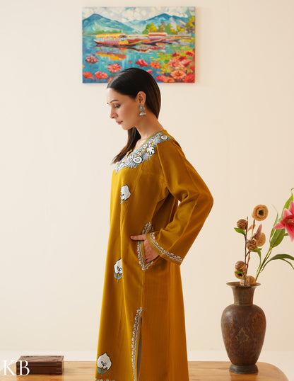 Rang-e-Khizan Golden Chinar Precise Aari Phiran