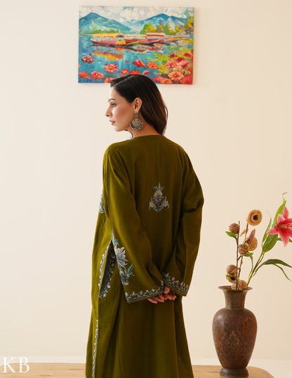 Rang-e-Khizan Elite Luxe Pesto Green Hand-Aari Phiran