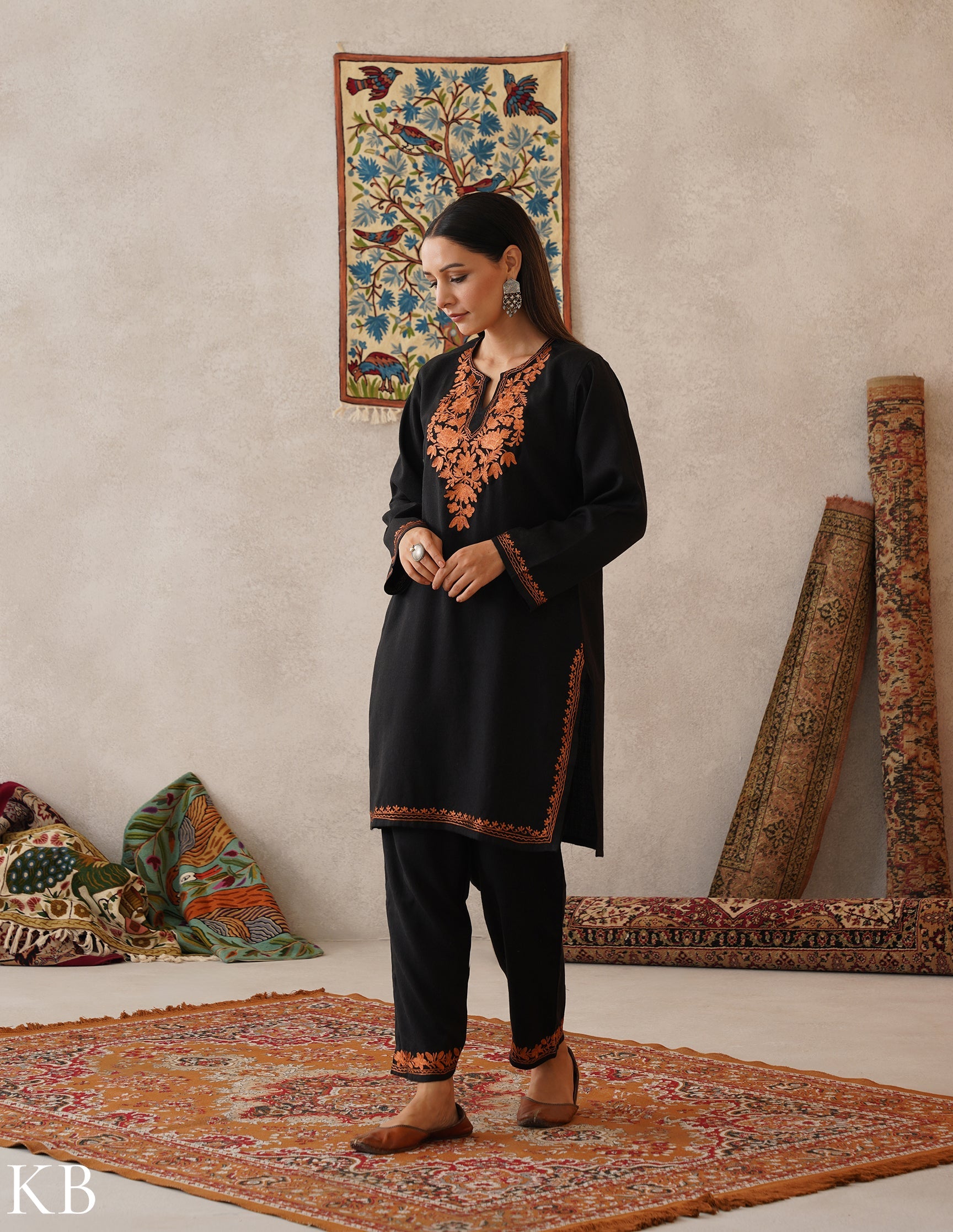 meHER Classic Black Kashmiri Copper Zari Woollen Co-ord Set - Kashmir Box
