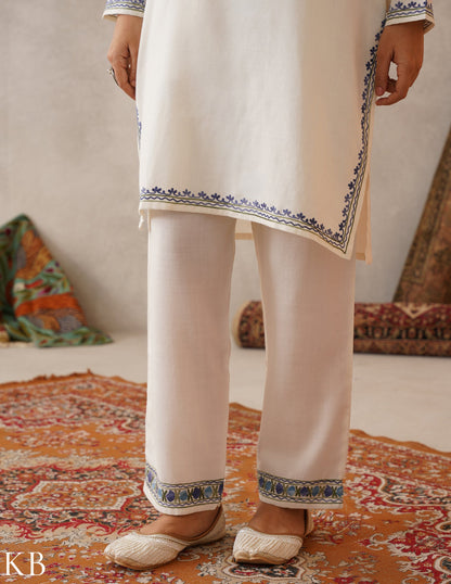 meHER Cream Off-White Kashmiri Aari Woollen Co-ord Set