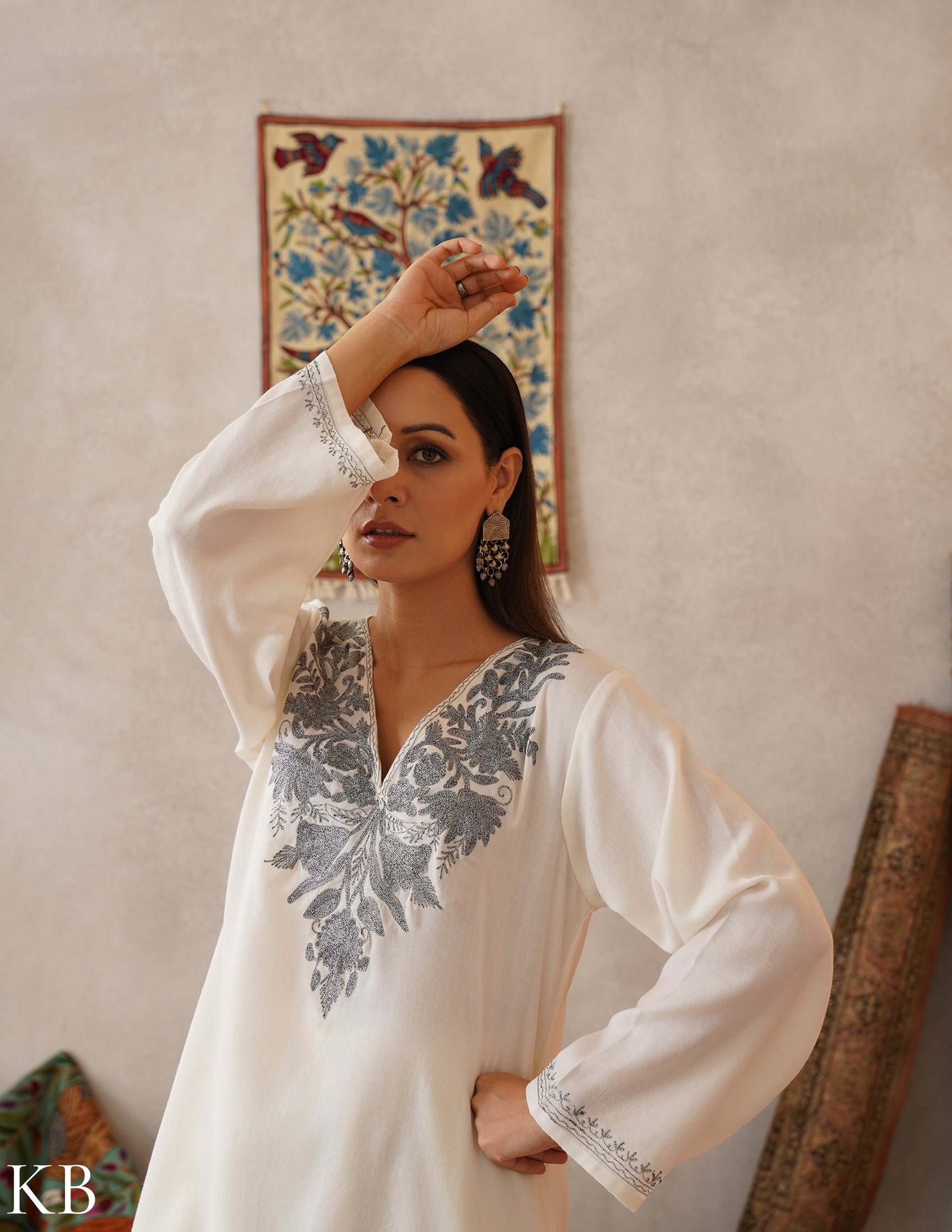 meHER Cream White Kashmiri Silver Zari Woollen Co-ord Set - Kashmir Box