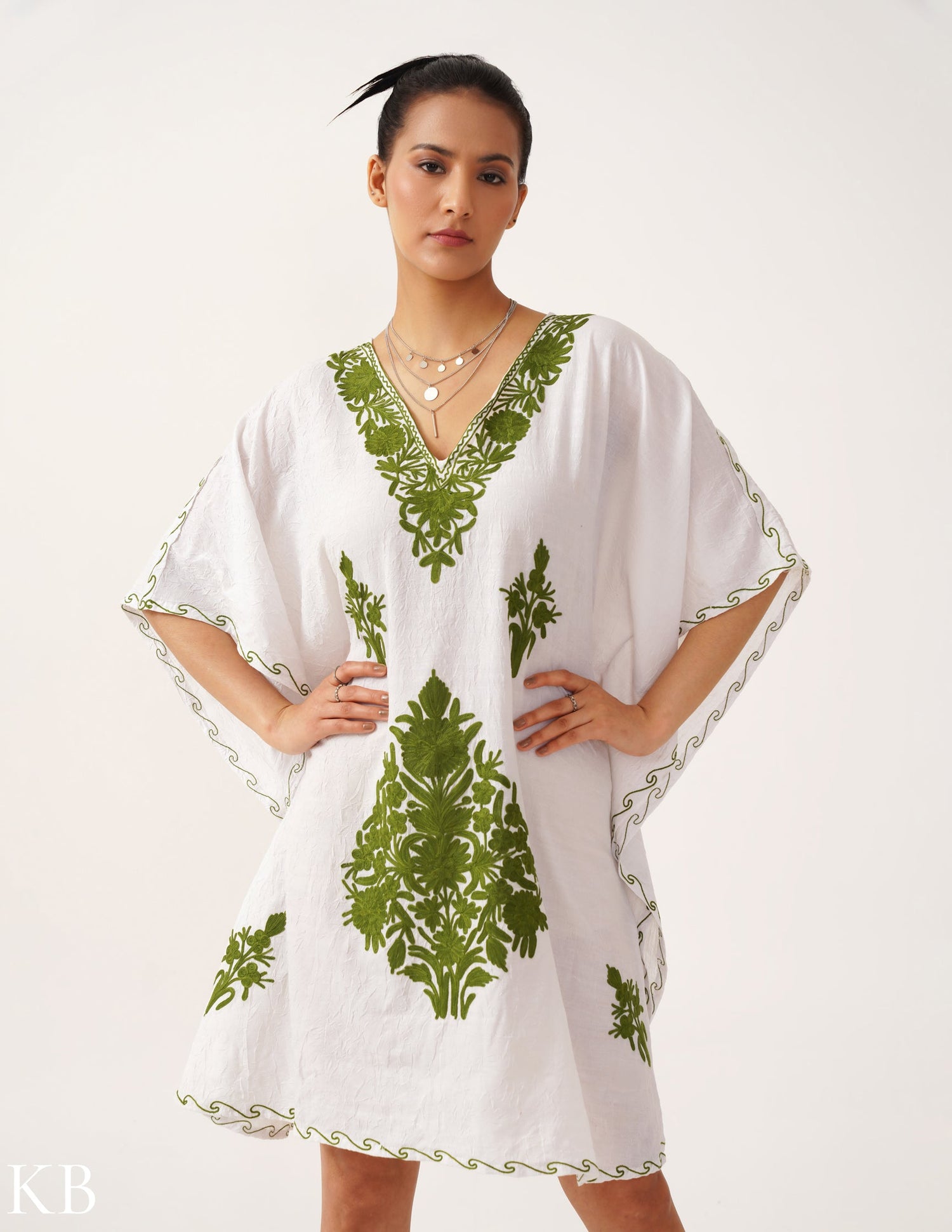 Moss Aari Off-White Crushed Cotton Short Kaftan - Kashmir Box