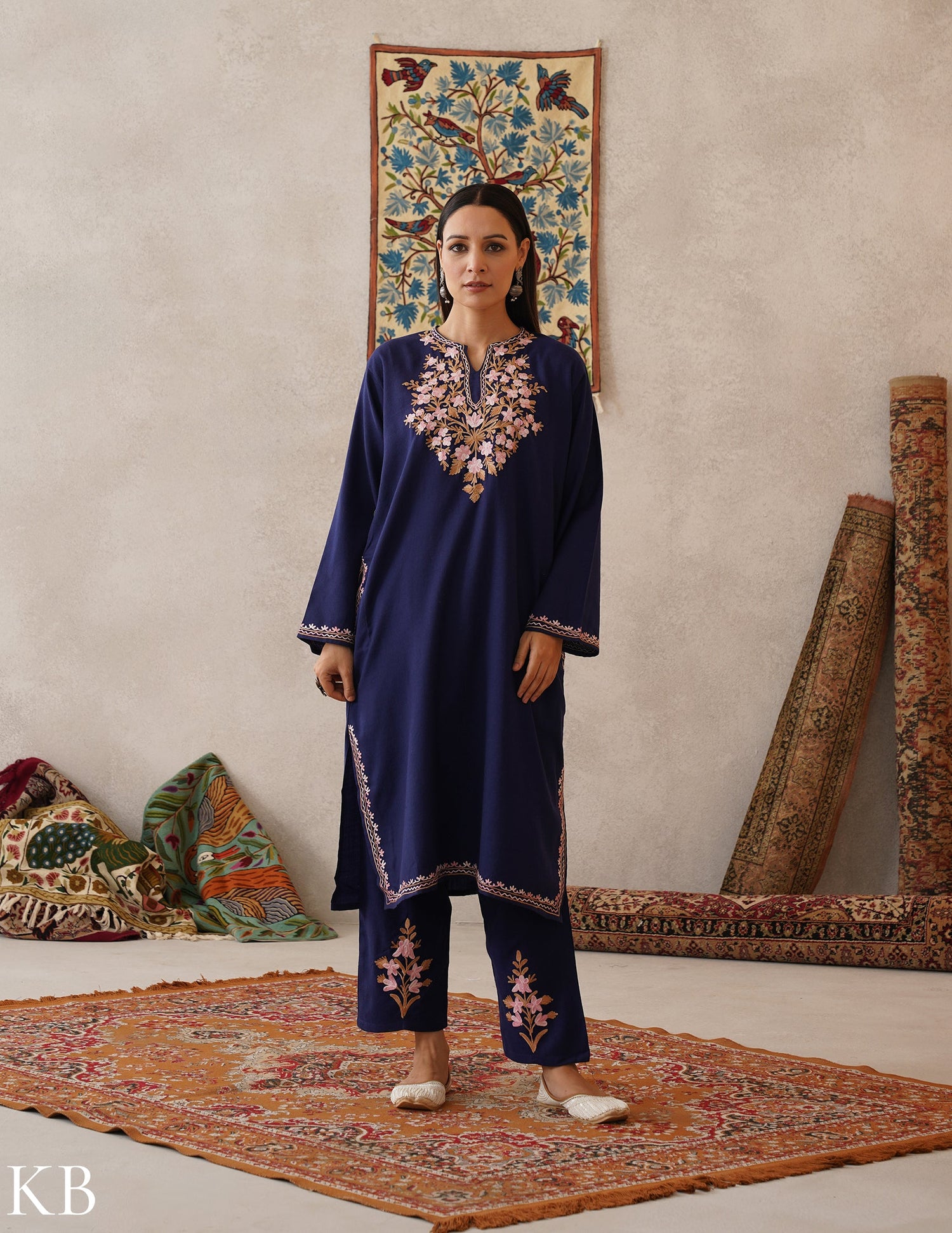 meHER Navy Blue Kashmiri Aari Woollen Co-ord Set