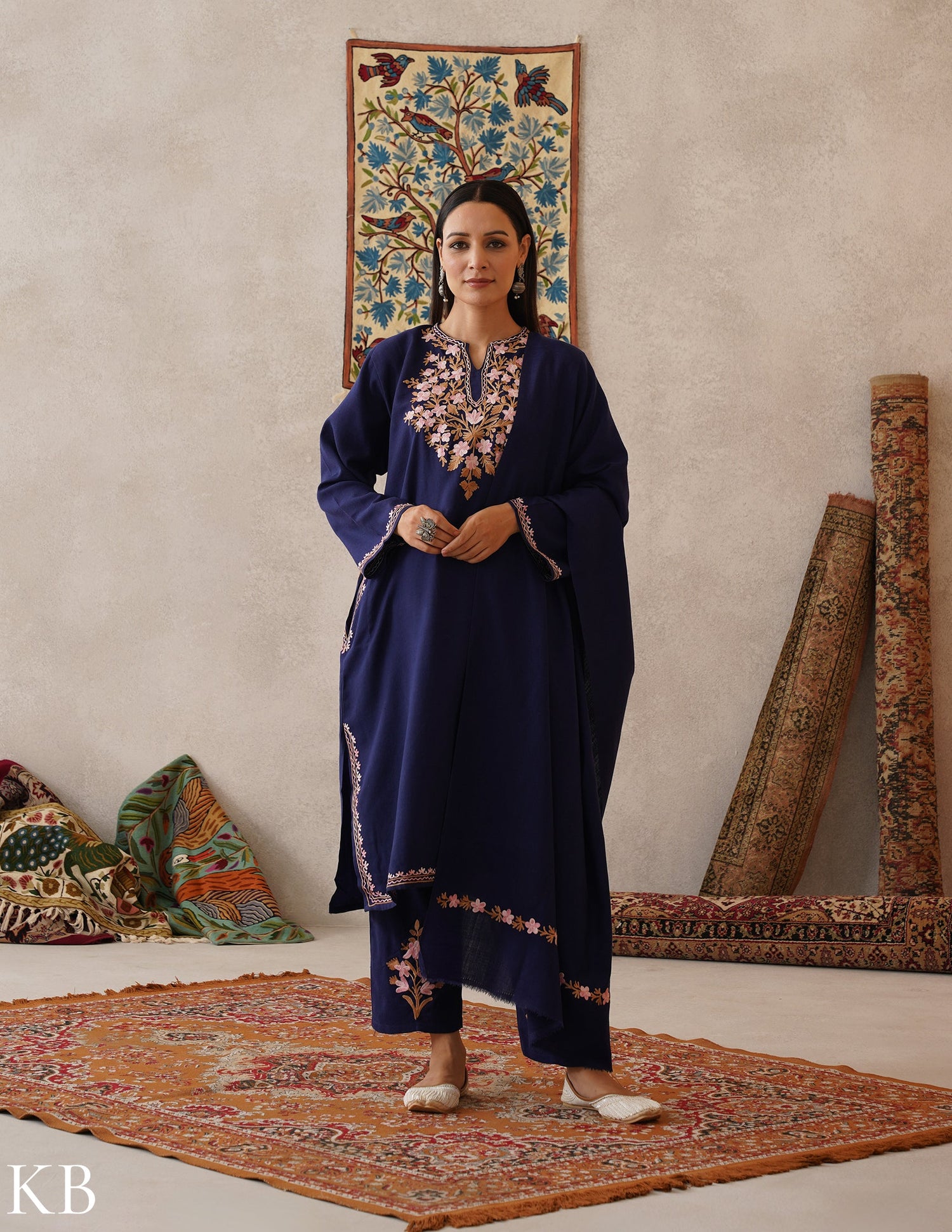 meHER Navy Blue Kashmiri Aari Woollen Co-ord Set - Kashmir Box